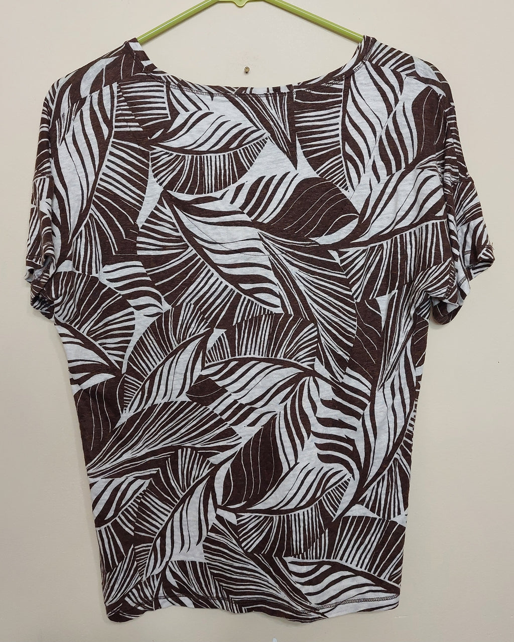 6 10 Chico's Brown White Tropical Leaf Print Knit Top Size 0 Small