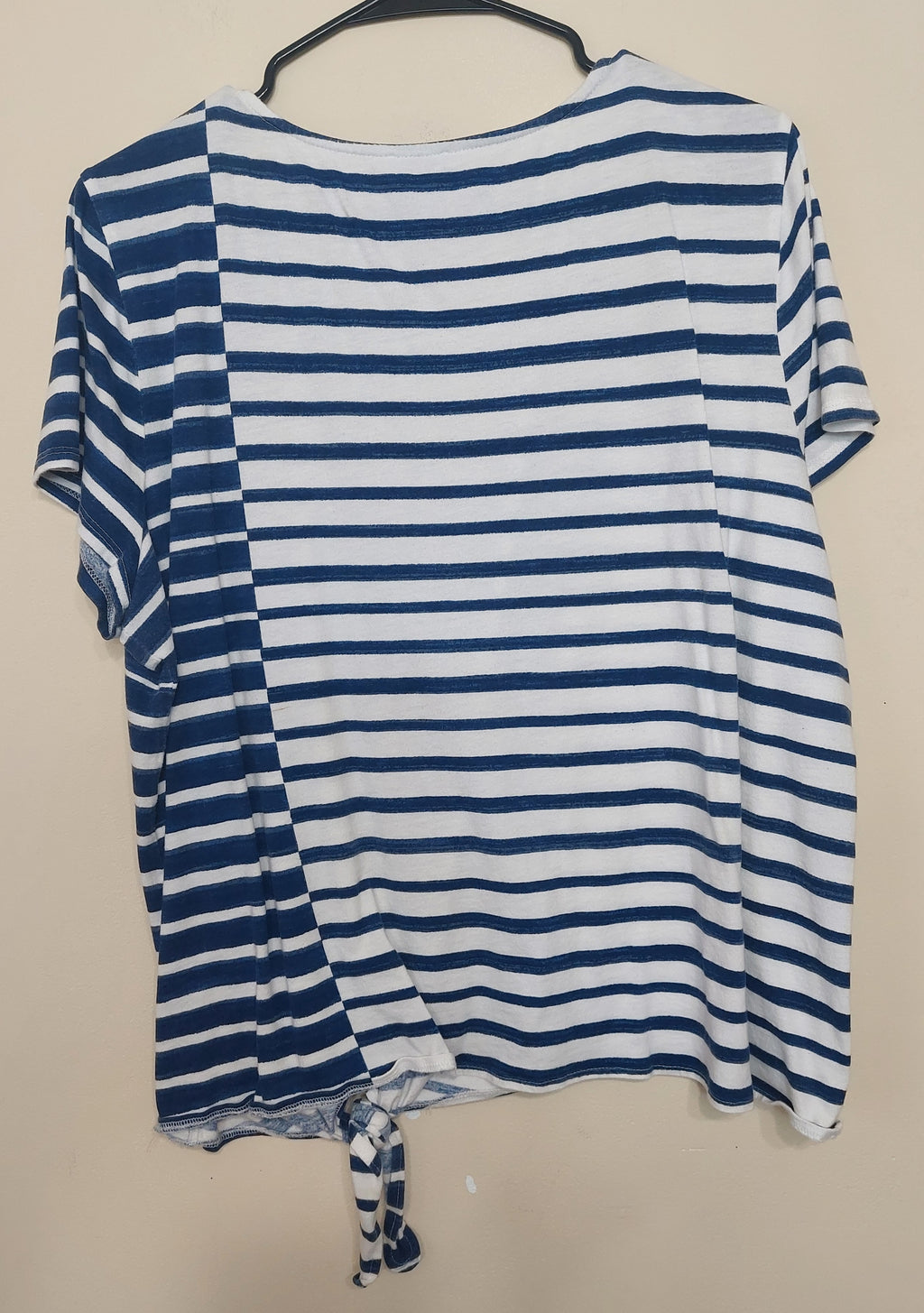 8 10 Weekends by Chico's Size XL 3 Blue White Striped Tie Front Knit Top Short Sleeve