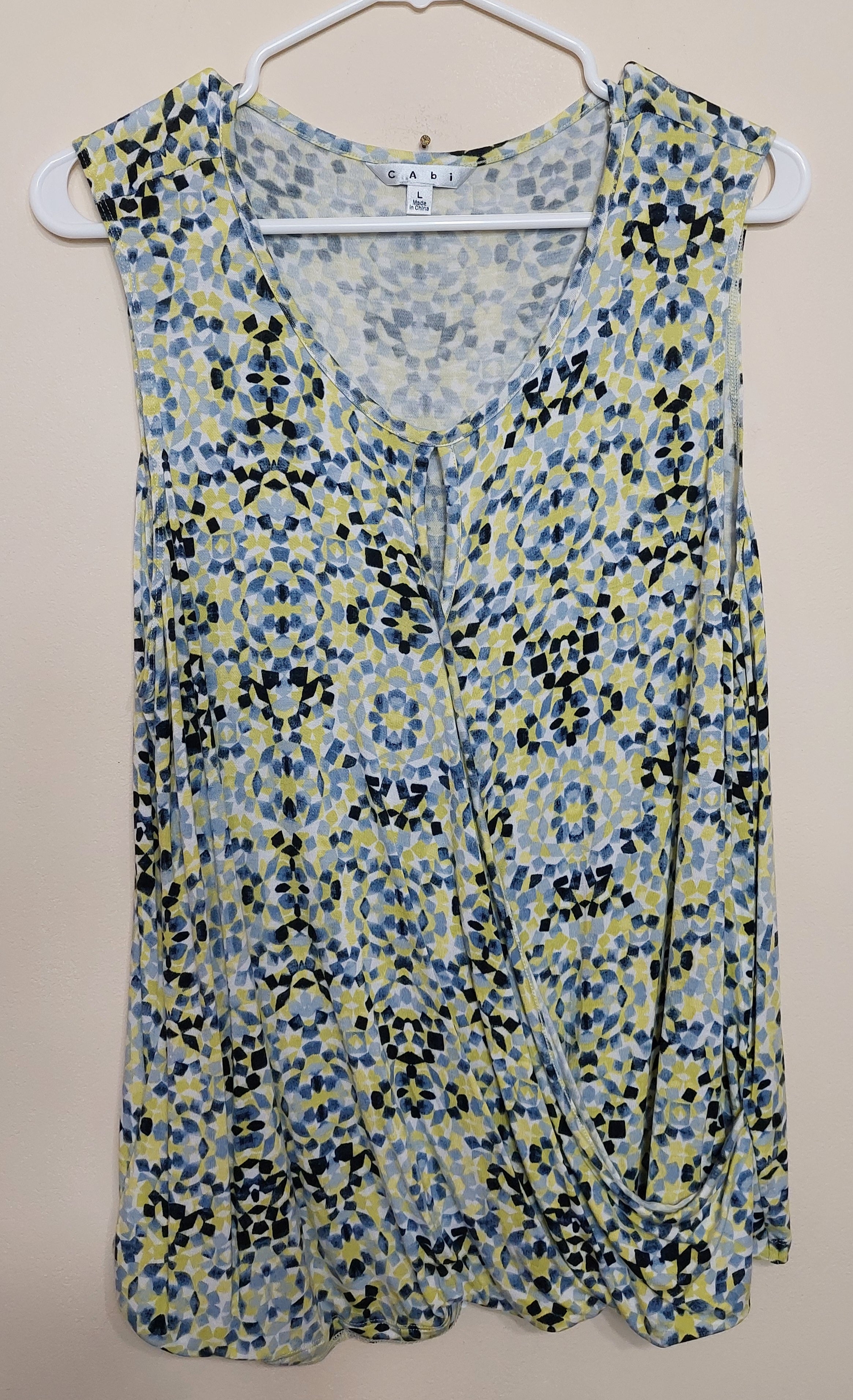 6 12 CAbi L Sleeveless Geometric Print Drape Front Knit Top