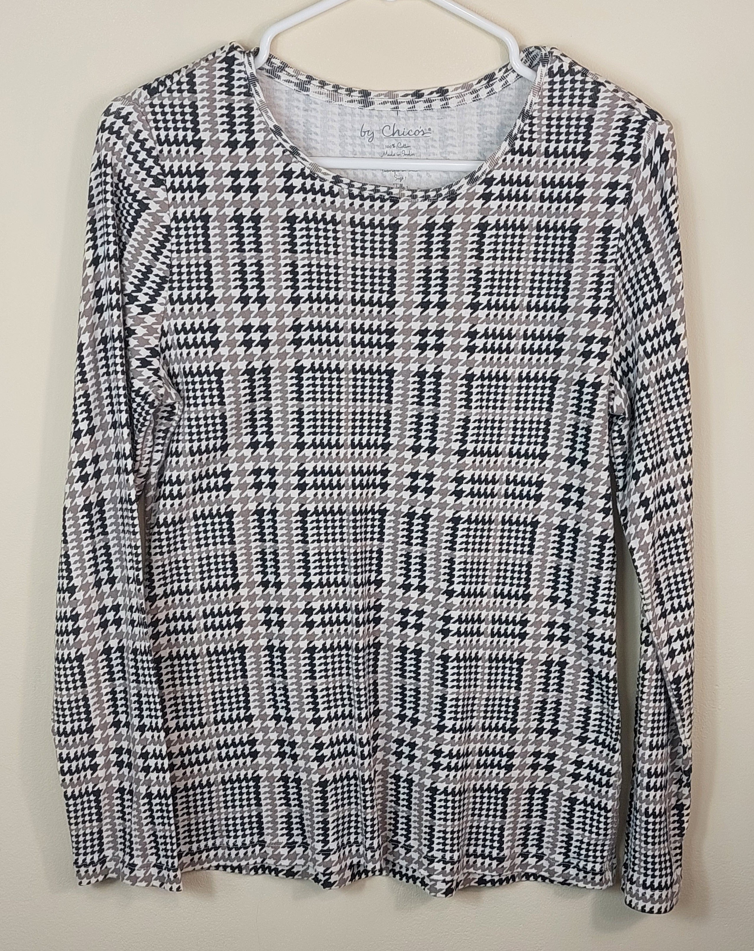 2 46 Chicos Houndstooth black gray Top long sleeve Size 1