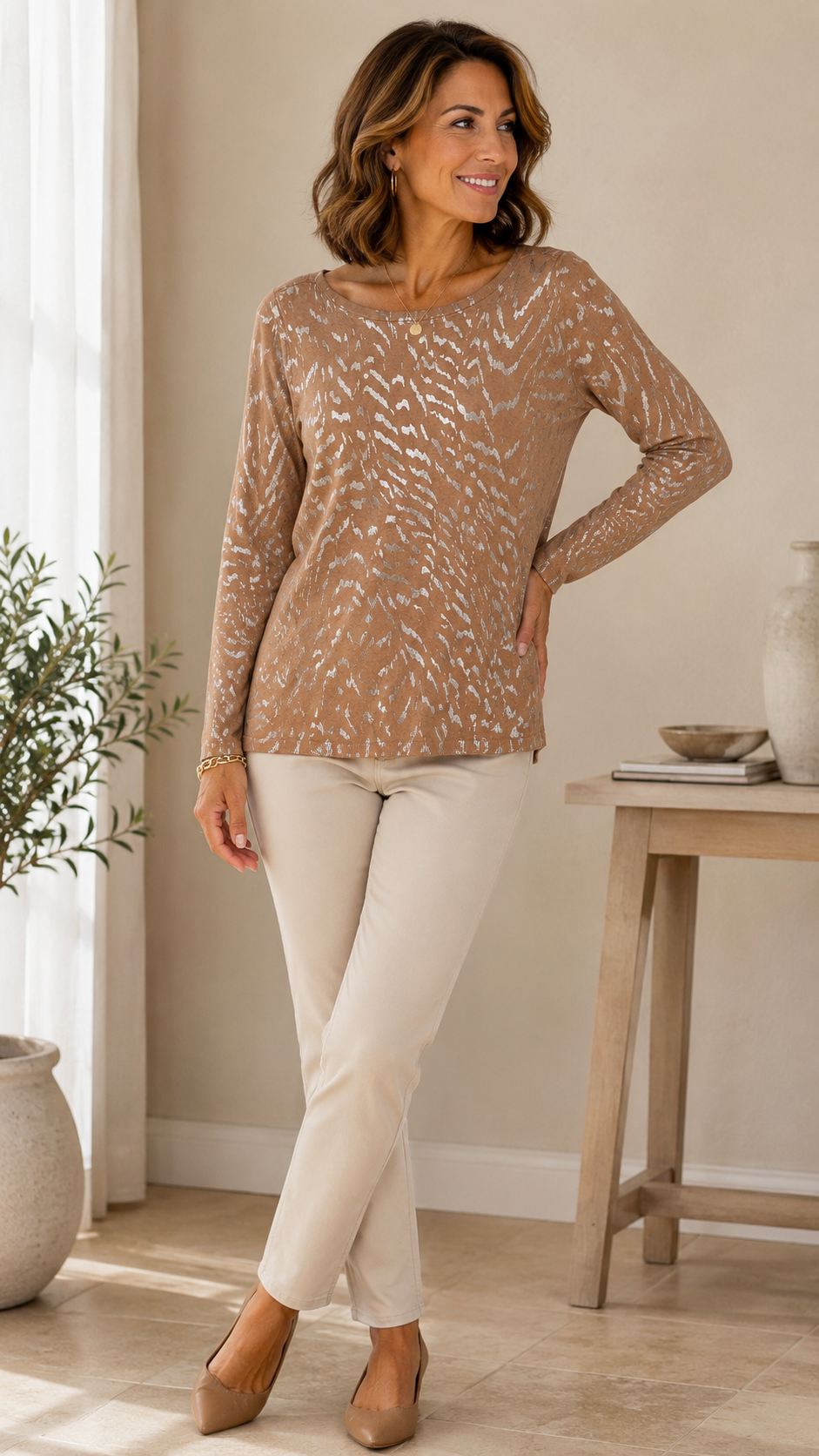 8 15 Chico's Size Small Tan Silver Metallic Animal Print Sweater Knit Top
