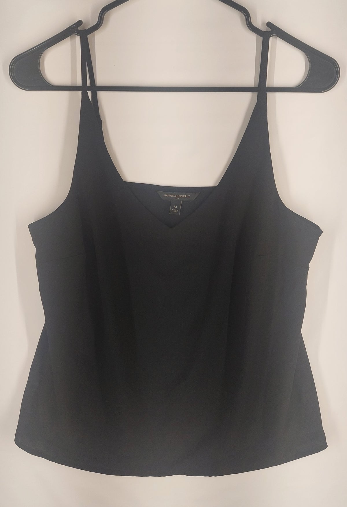 9-16 Banana Republic Size Medium Black V-Neck Sleeveless Tank Top Classic Career