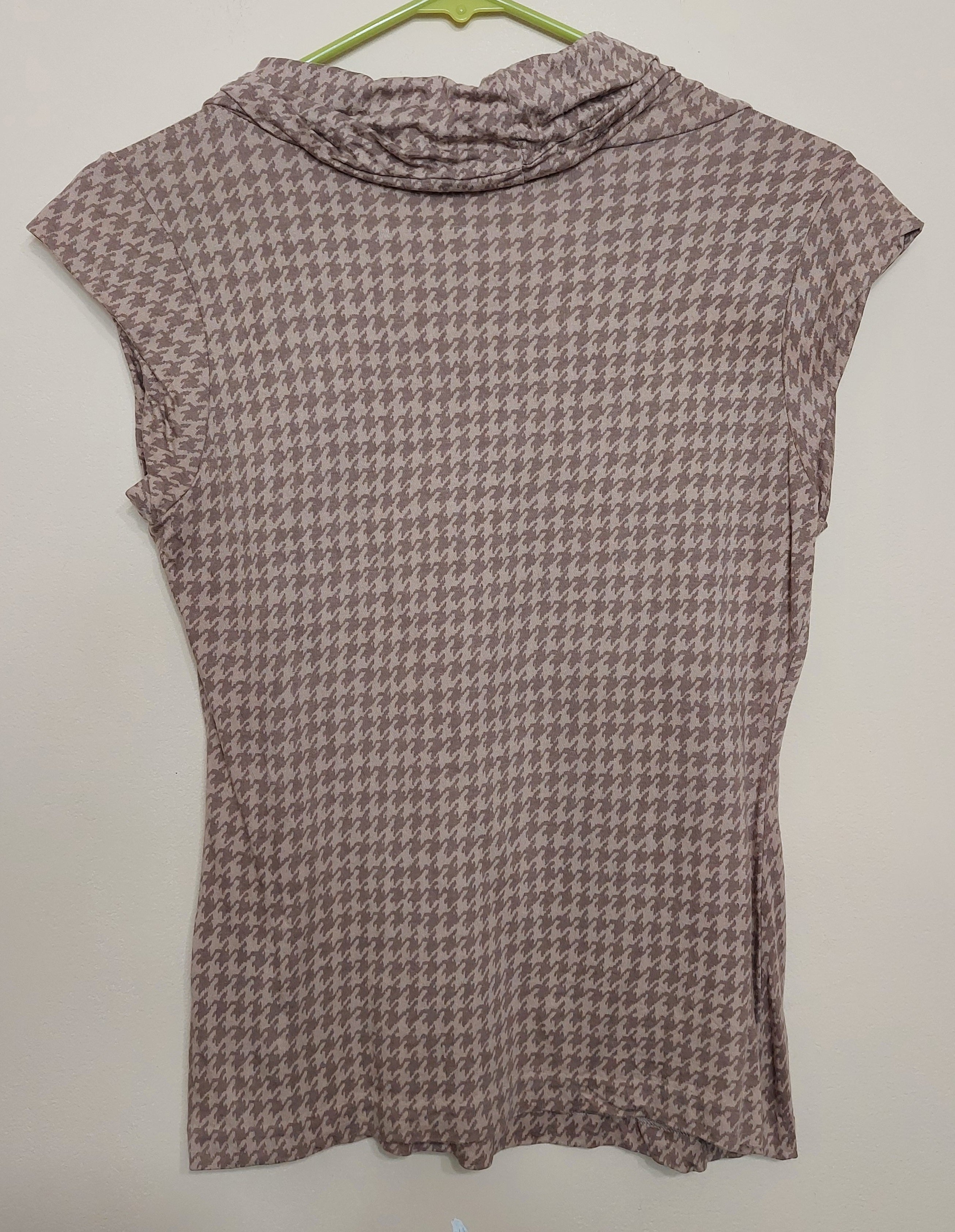 6 17 Banana Republic Womens Small Houndstooth Cowl Neck Knit Top