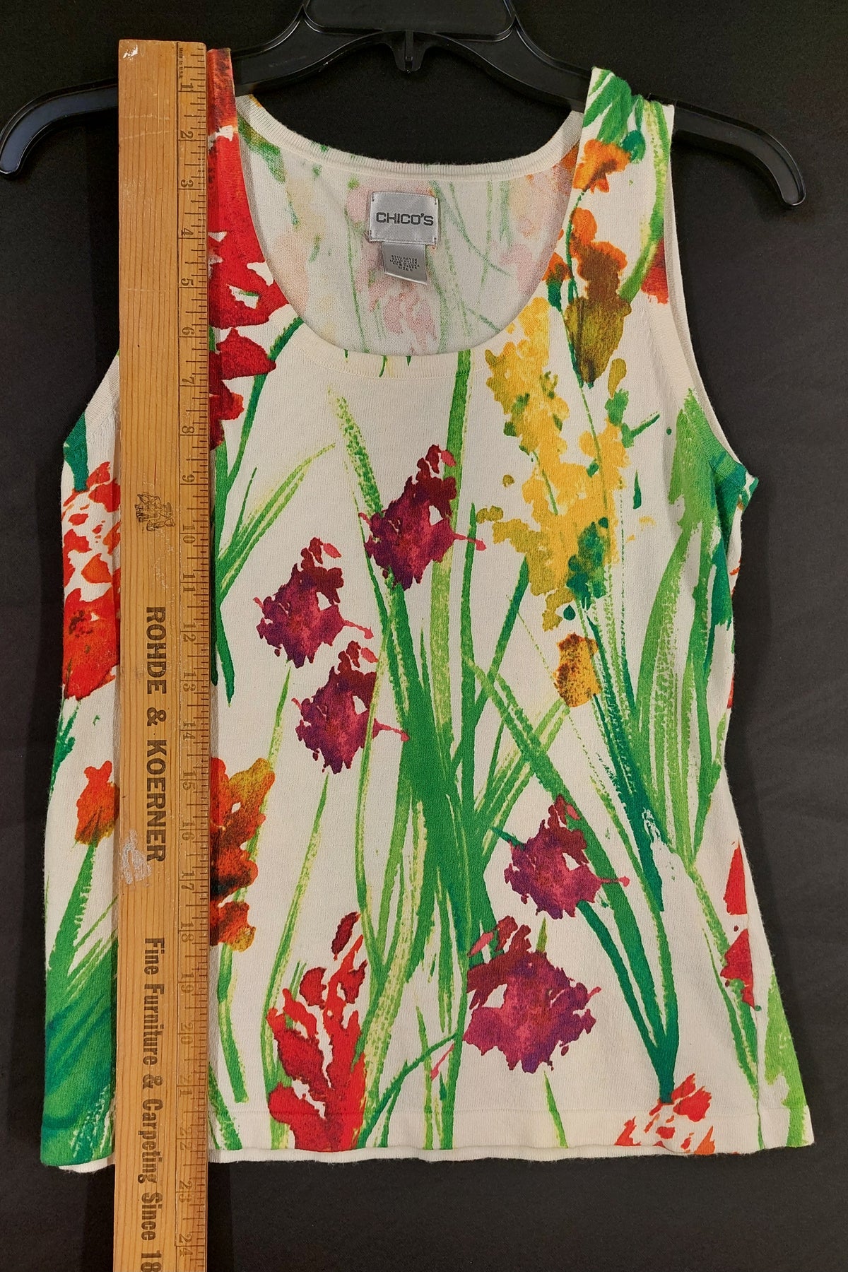 8-17 Chico's Small Floral Sleeveless Tank Top Watercolor Print Rayon Nylon