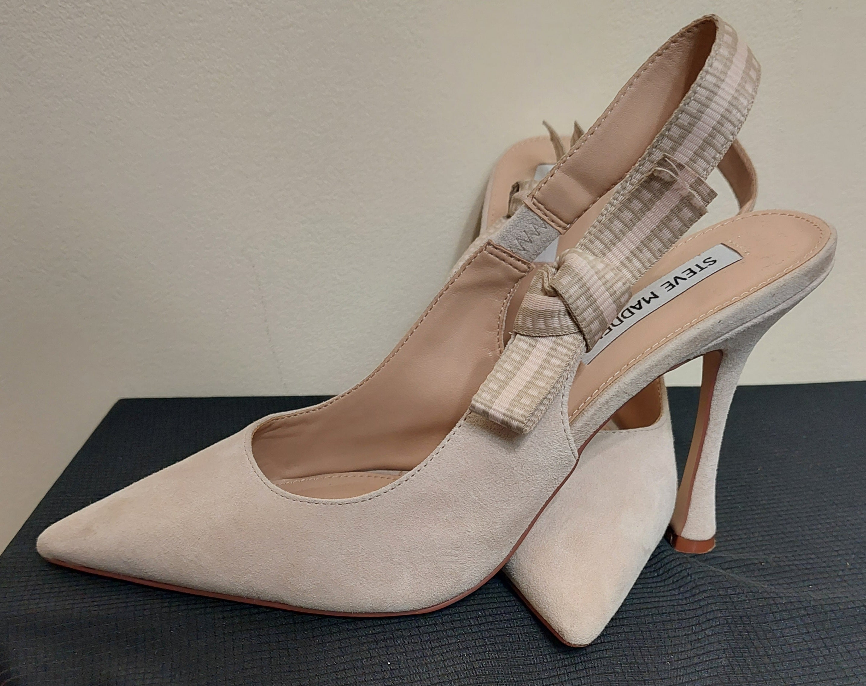 5 18 Steve Madden Suede Slingback Heels with Gingham Bow Detail Size 8M