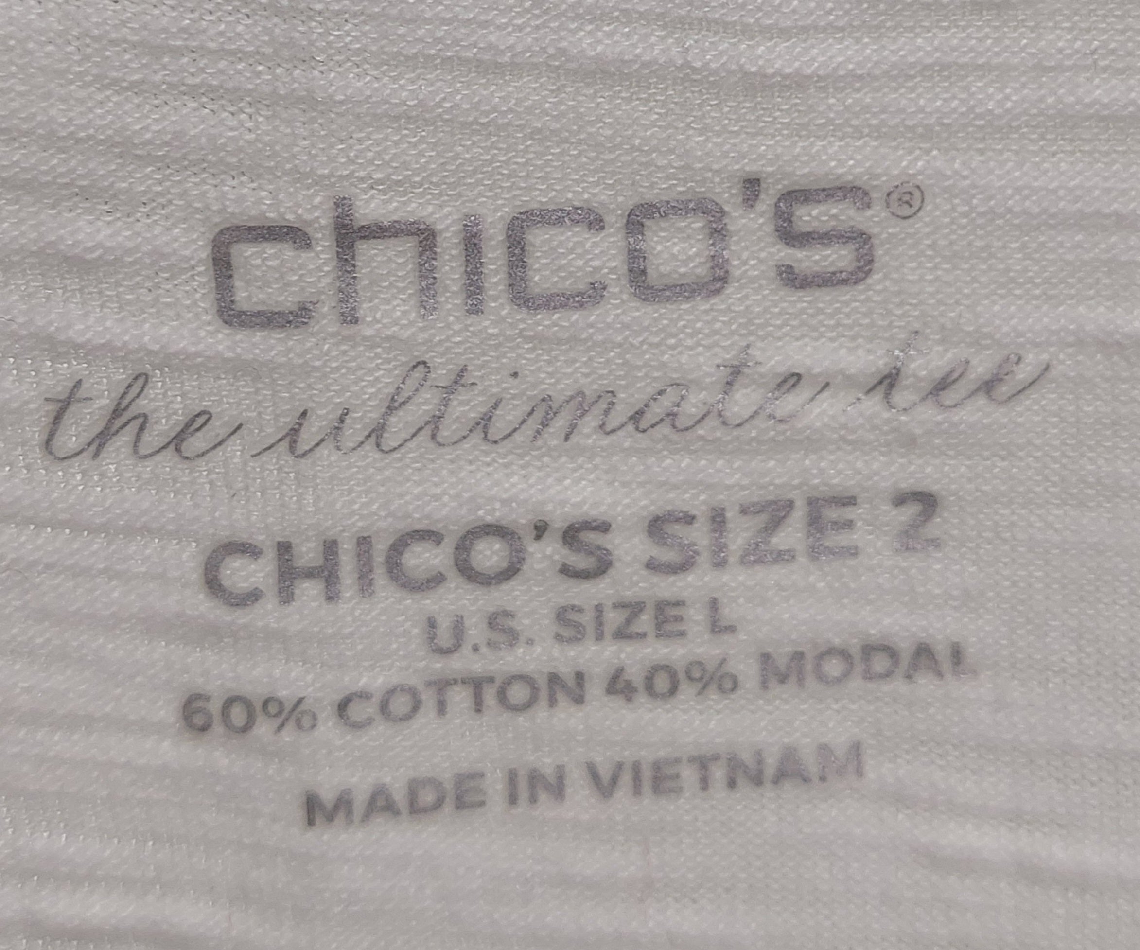 2 26 Chicos white  .75 sleeve Size 2