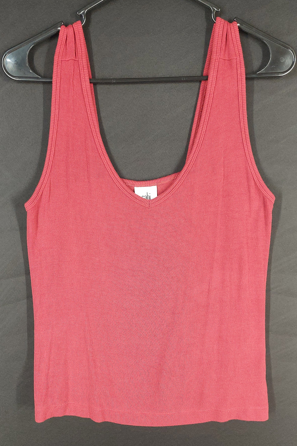 8-19 CAbi Size S Ribbed V Neck Sleeveless Tank Top Rose Pink Stretch