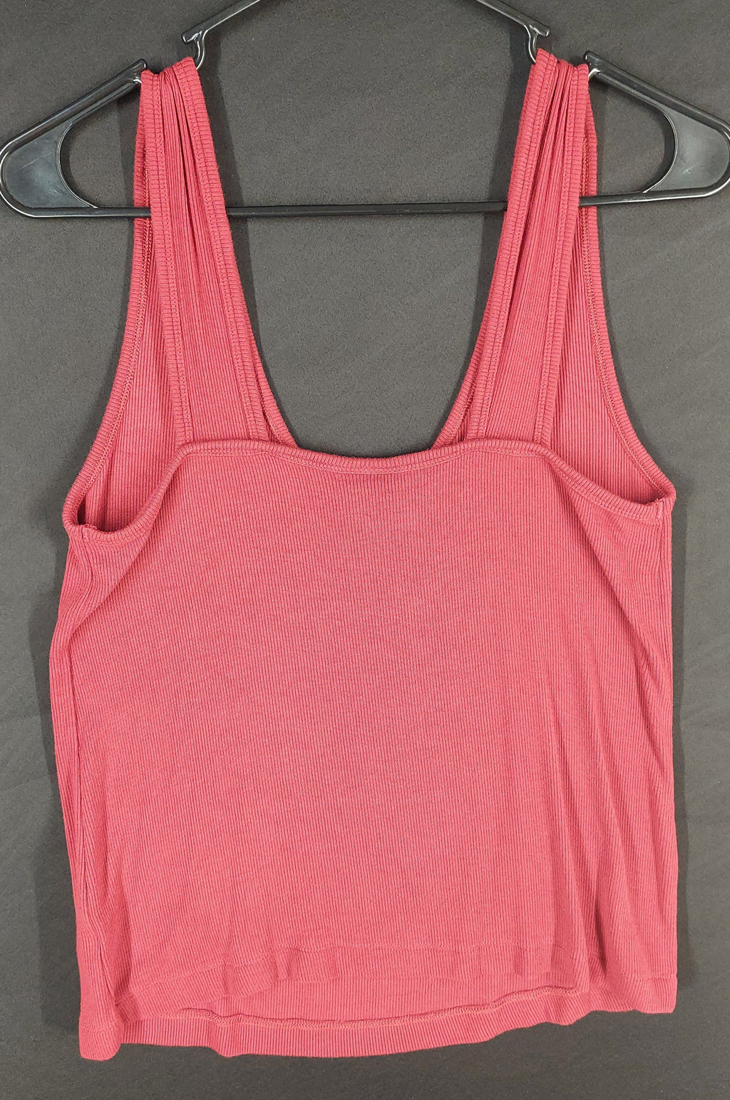 8-19 CAbi Size S Ribbed V Neck Sleeveless Tank Top Rose Pink Stretch
