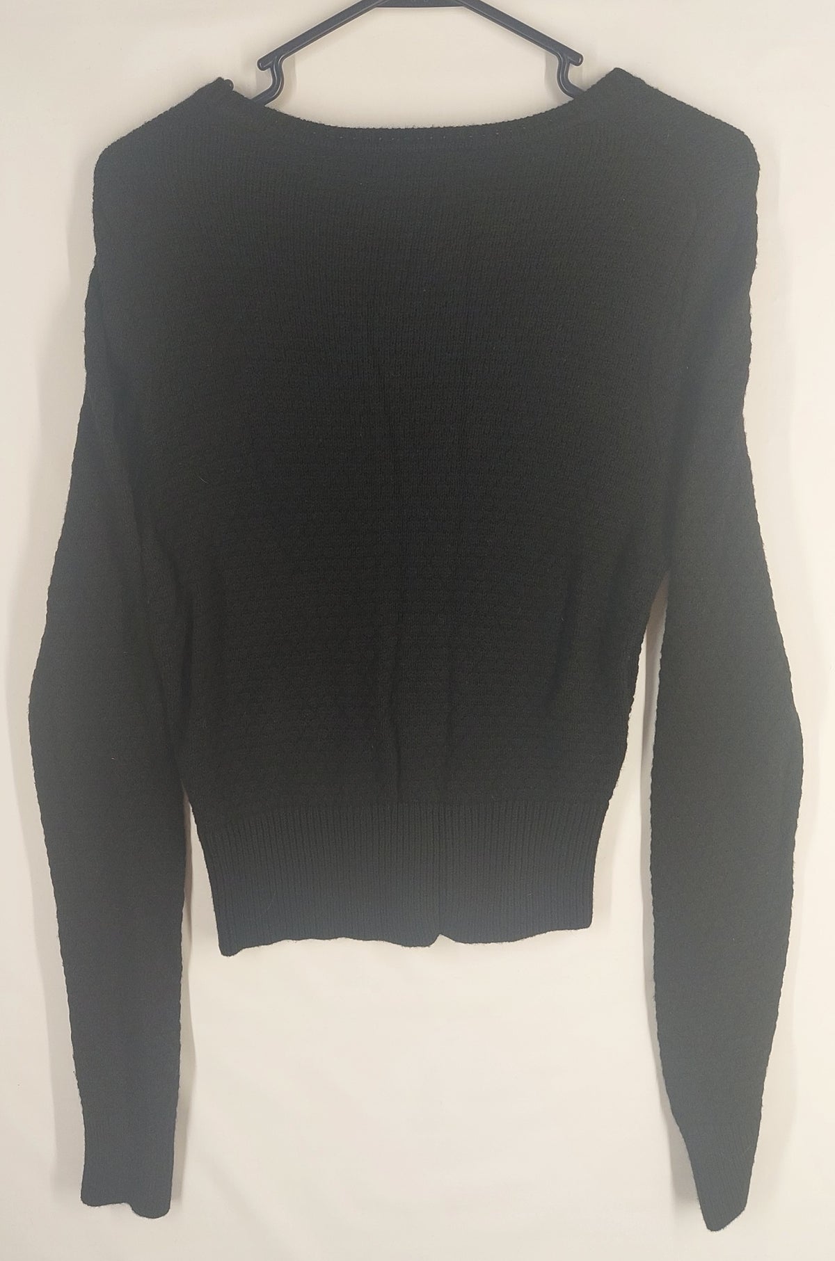 9-19 Banana Republic Size Medium Black Merino Wool Blend Long Sleeve Sweater