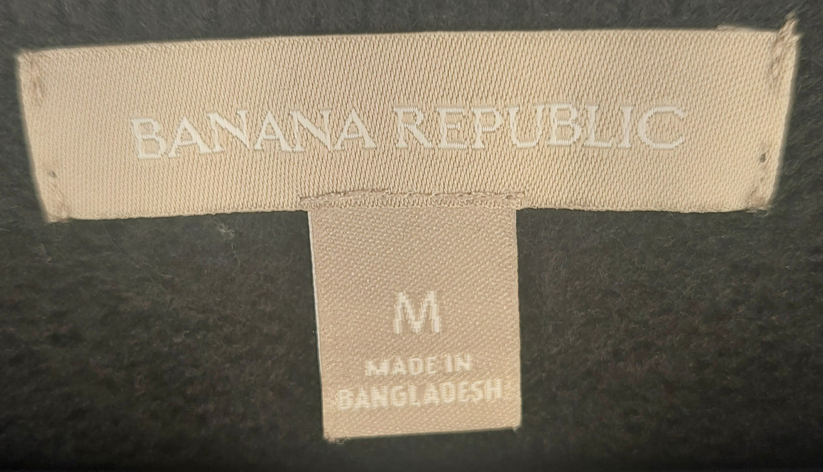 9-19 Banana Republic Size Medium Black Merino Wool Blend Long Sleeve Sweater