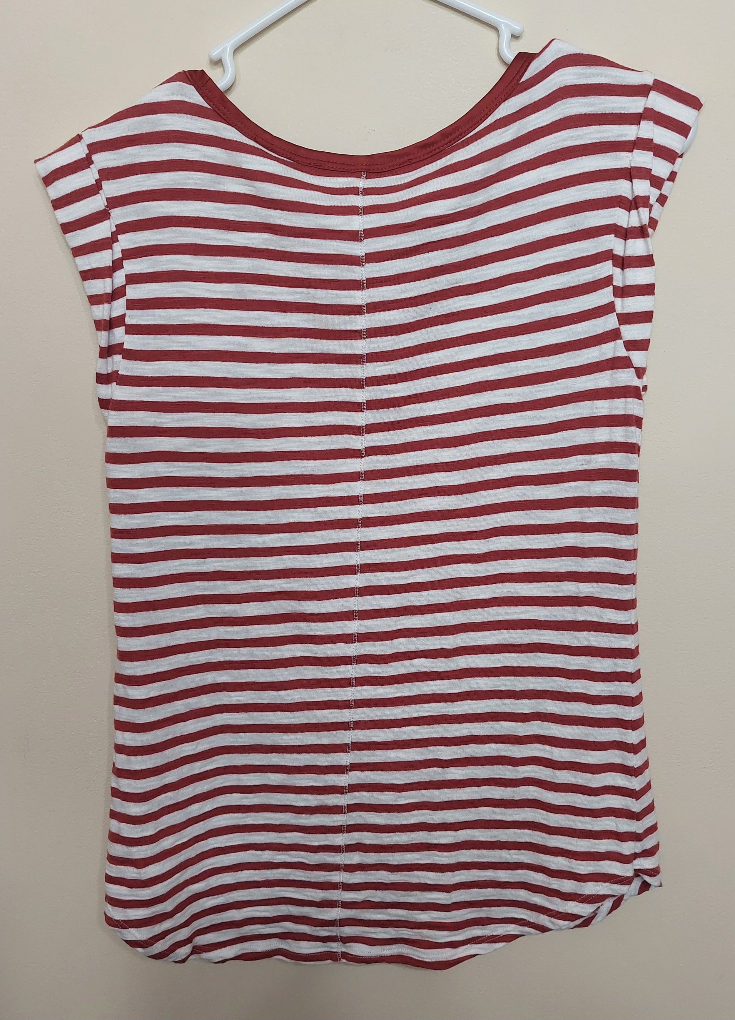 5 20 White House Black Market Red an White Stripe Scoop Neck Slub Tee Size S