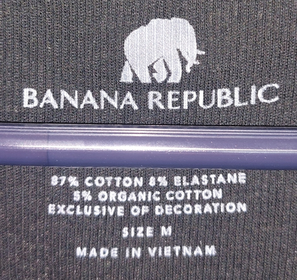 7 21 Banana Republic Black Ruffle V Neck Tank Size M