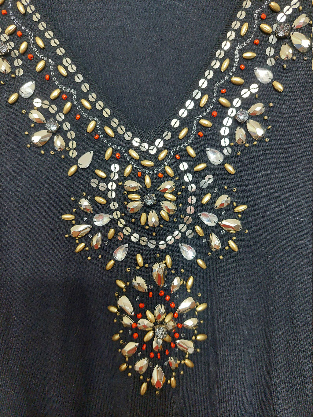 6 22 White House Black Market Size S Embellished Black Sleeveless Sweater Tank