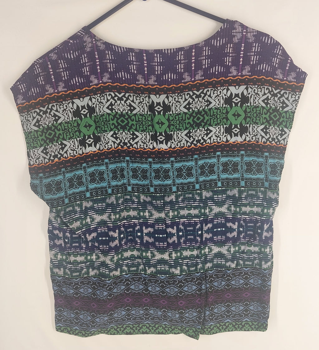 9-22 CAbi Size Medium Multicolor Geometric Print Cap Sleeve Blouse Top Rayon