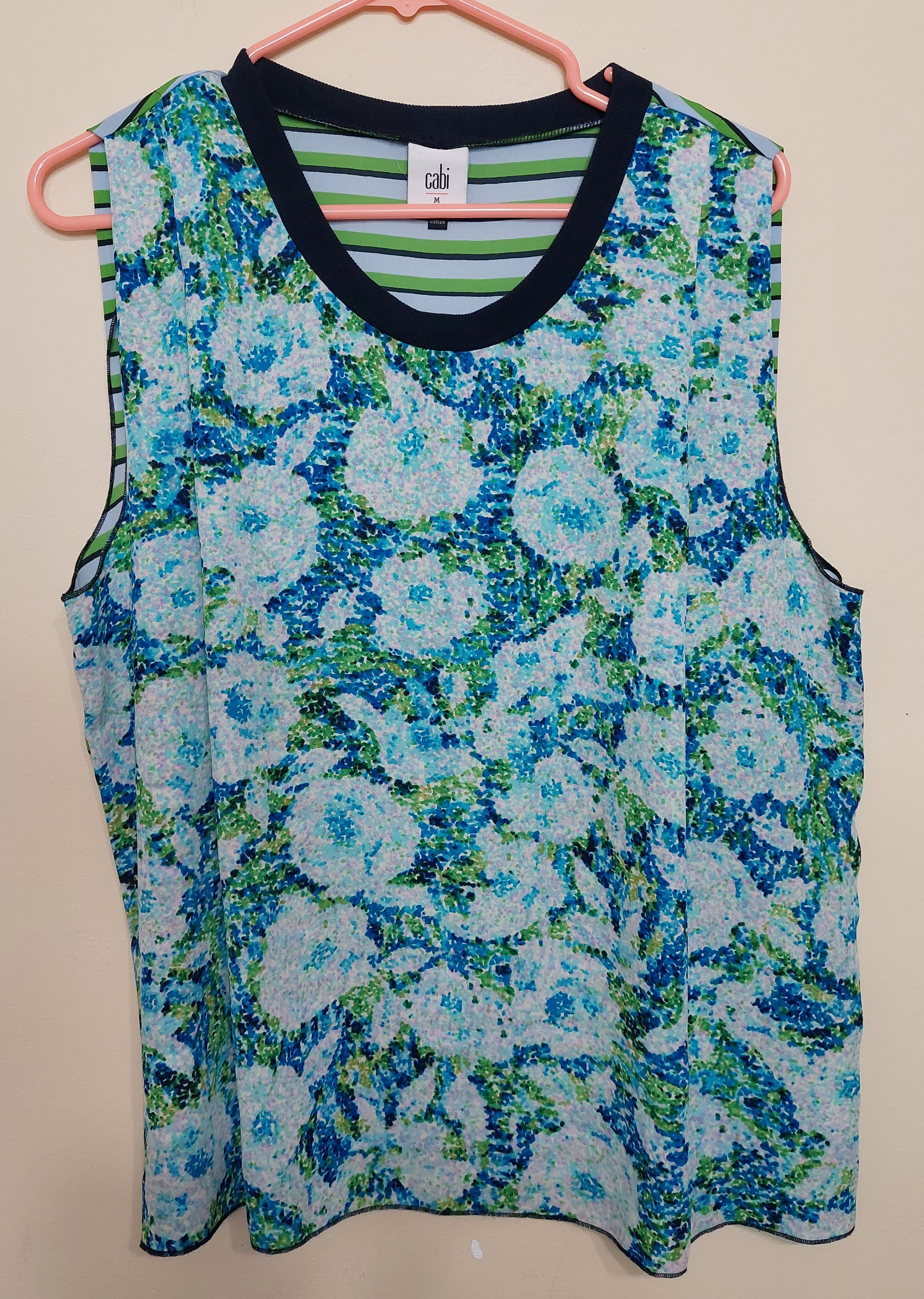 6 23 Cabi Size M Blue Green Floral Sleeveless Tank Top
