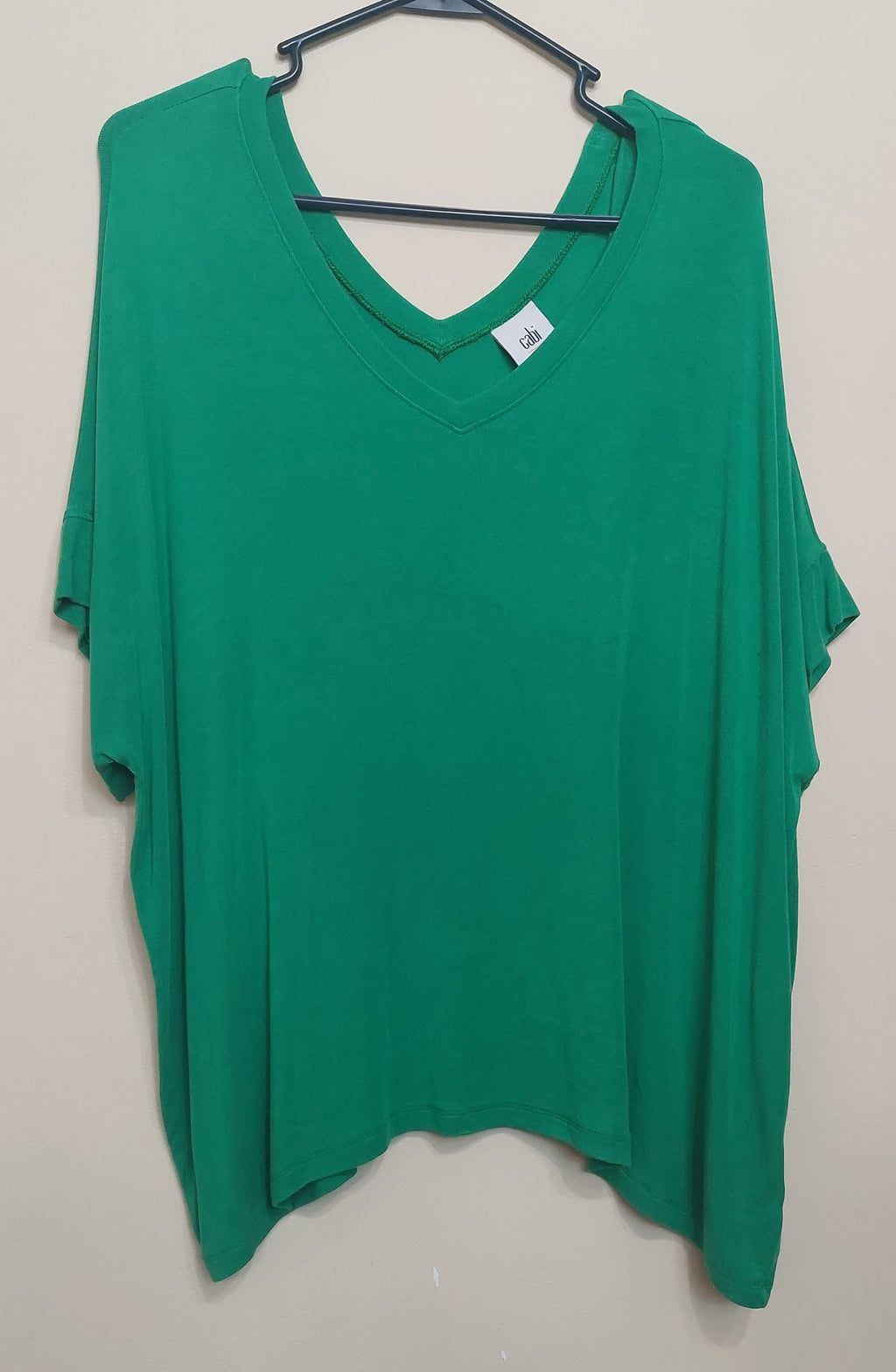4 26 Cabi Green Oversized V Neck Top Size L