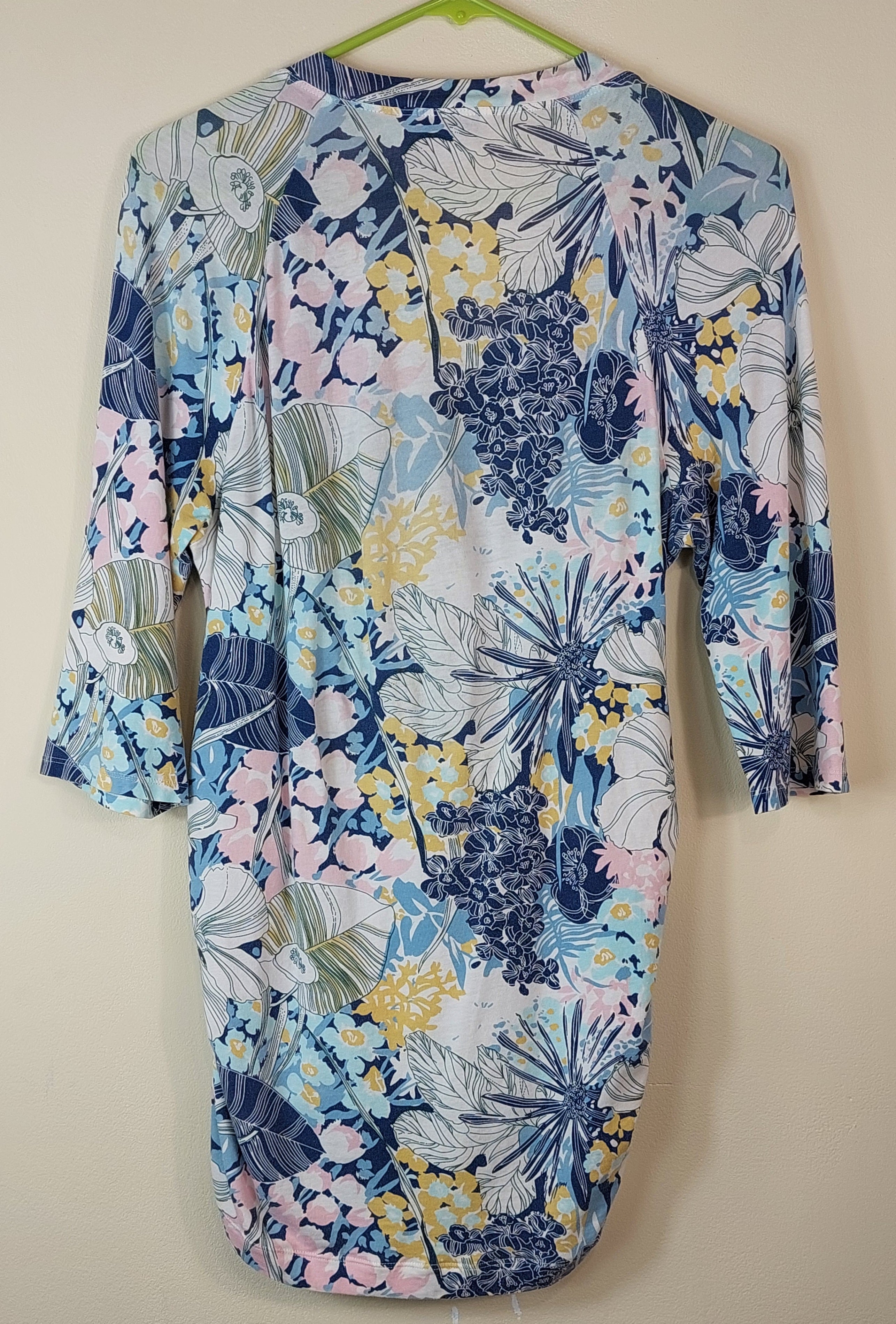 1 29 Cabi Mixed Blue Floral Wrap Illusion Half Sleeve Top Large