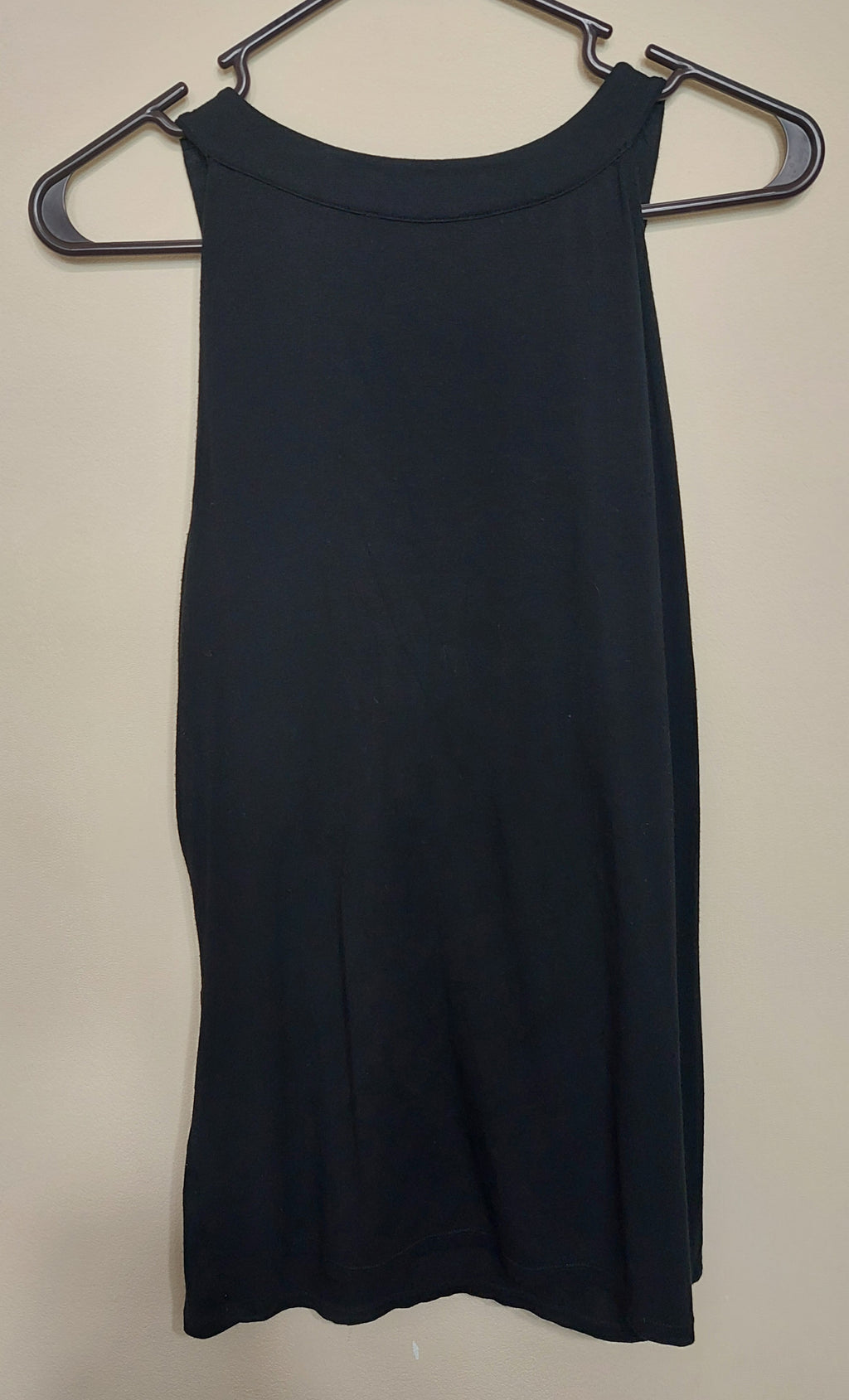 5 26 WHBM Black Sleeveless Bow Front Top Large