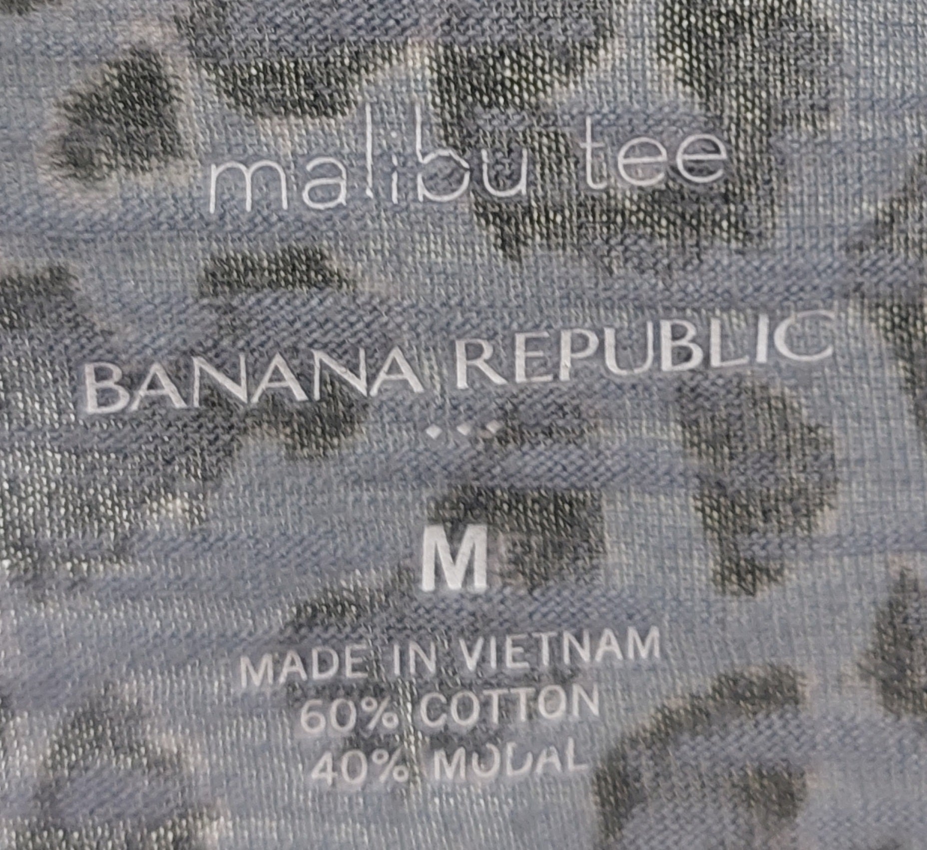 2 11 Banana Republic Malibu Tee Blue Black Size Medium