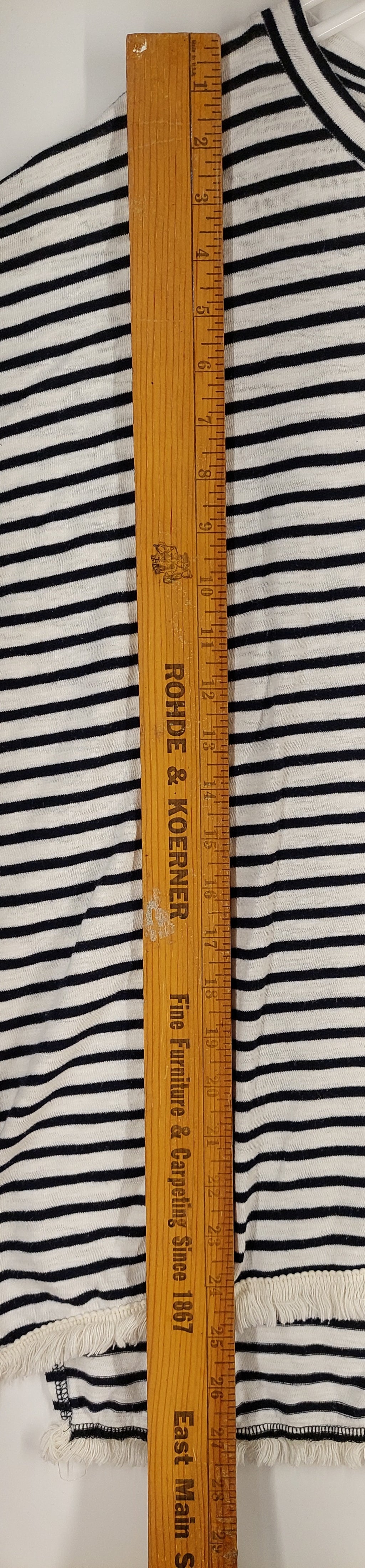 9-29 Umgee Size M Ivory Navy Striped Oversized Top Fringe Hem Pocket Boho