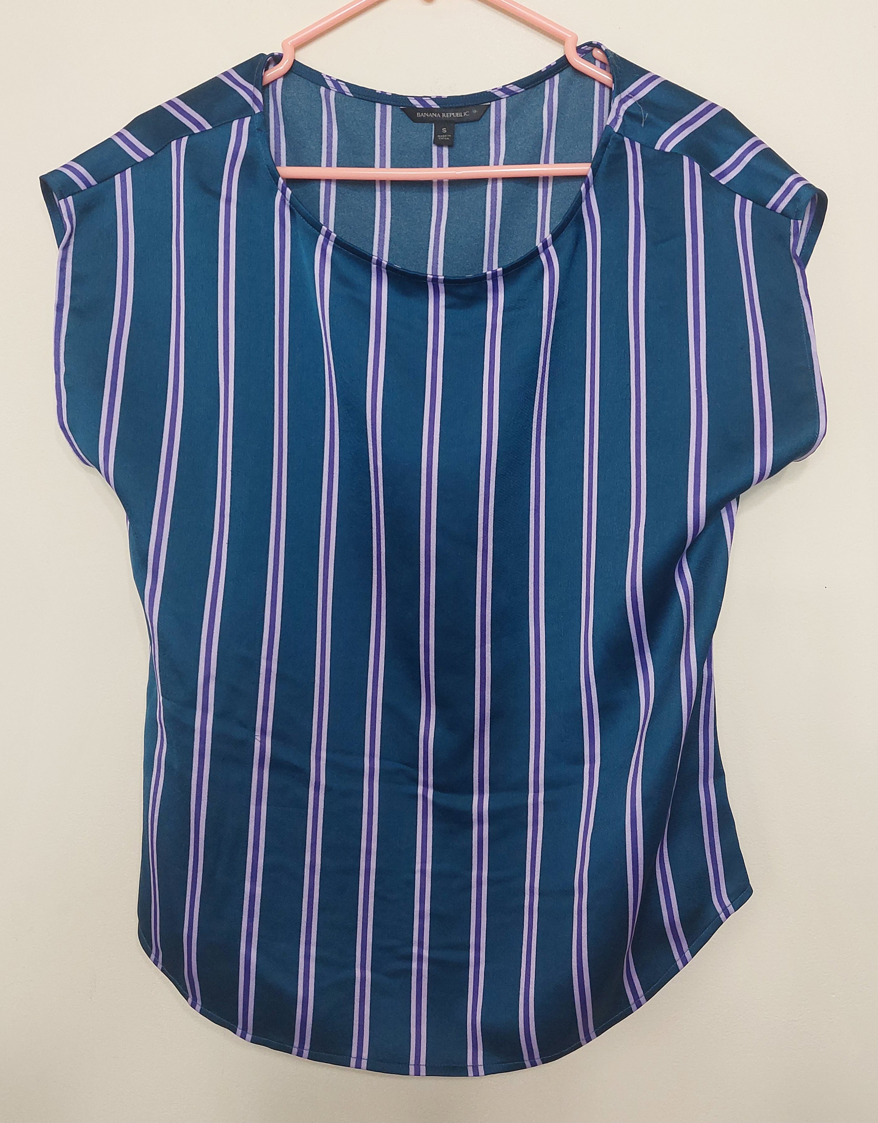 7 02 Banana Republic Size S Blue Purple Striped Blouse
