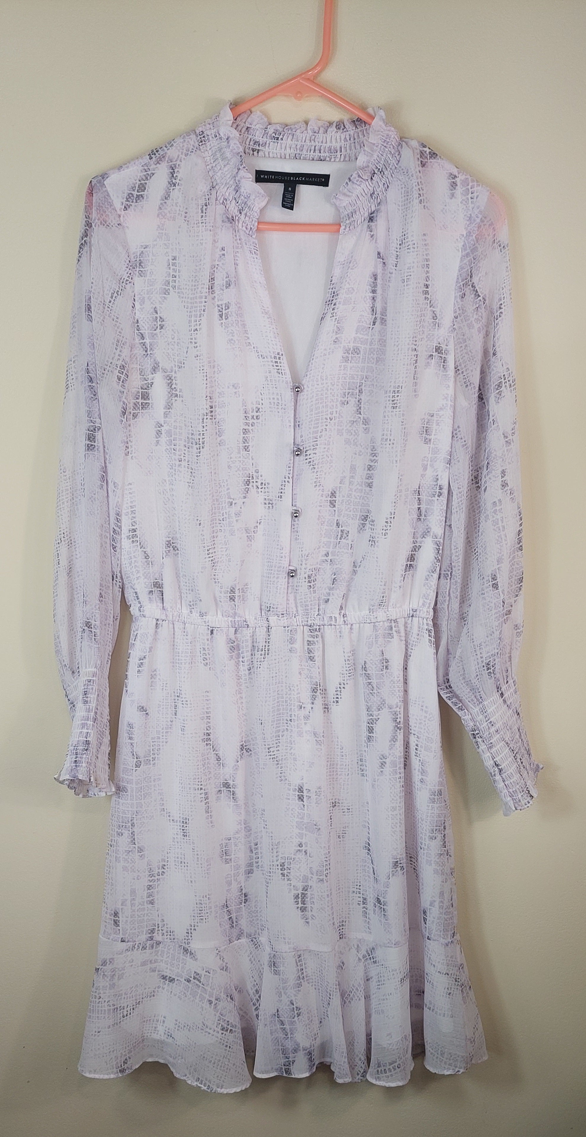 2 43 White House Black Market Dress Abstract print lavender Size 8