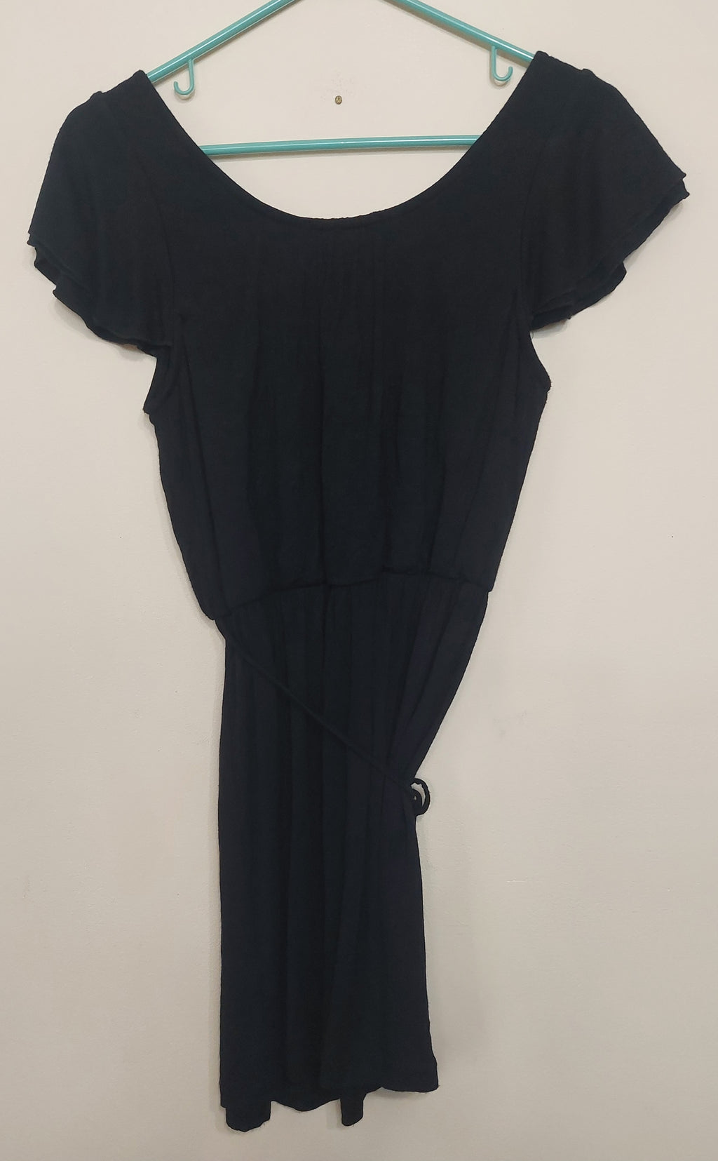 7 31 White House Black Market S Black Flutter Sleeve Dress