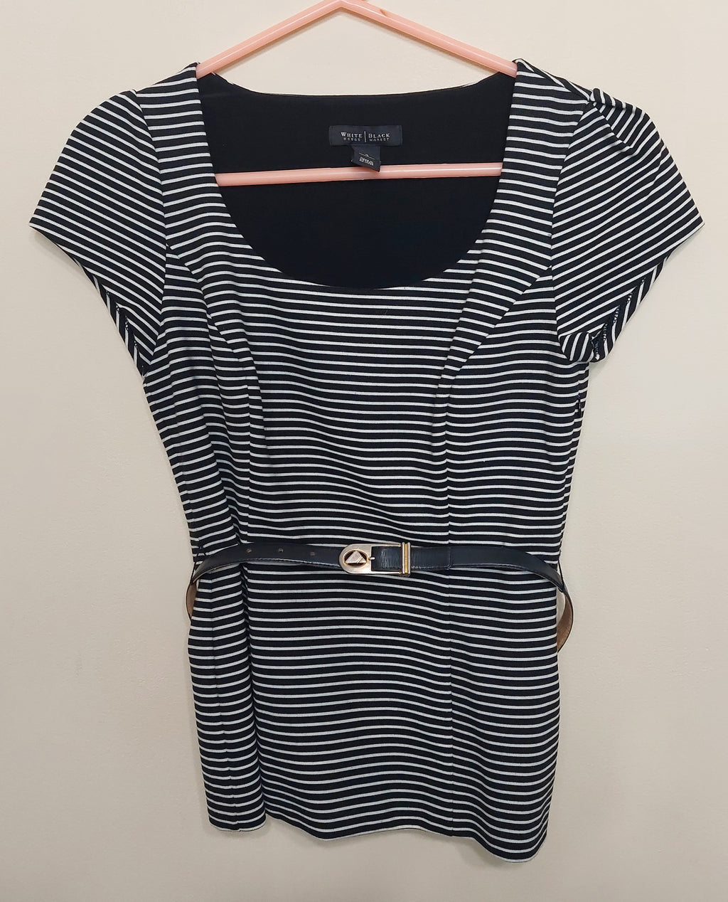 5 32 WHBM Black White Stripe Belted Knit Top Size 4