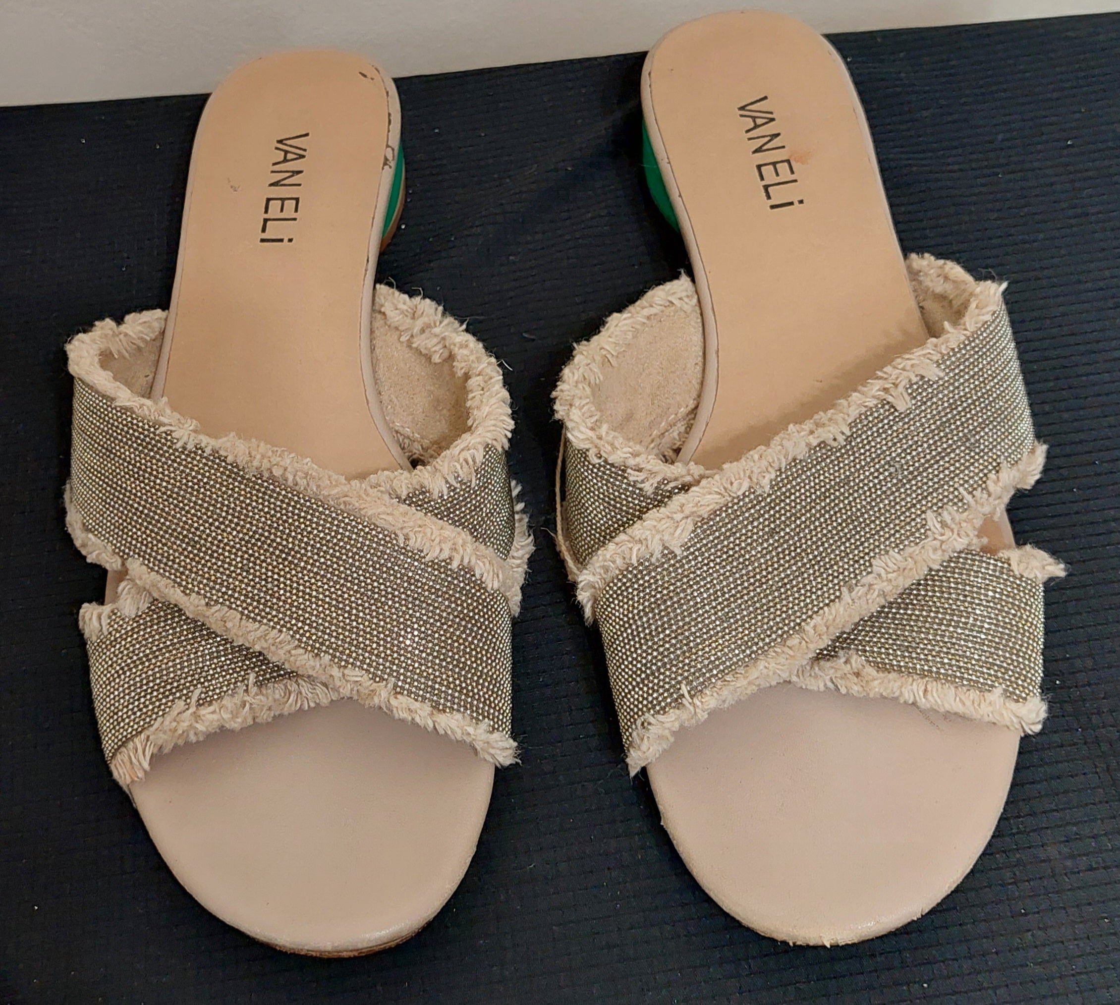 6 33 VANELi Womens Fringe Cross Strap Slide Sandals Leather Size 8M