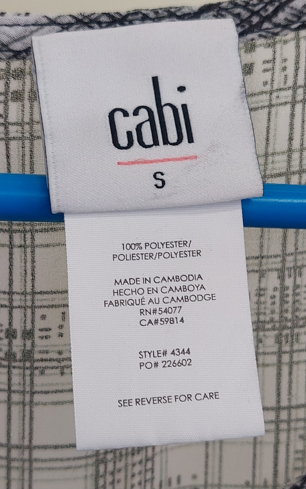 3 20 Cabi Size S Short Sleeve Blouse White Black Plaid Print V Neck