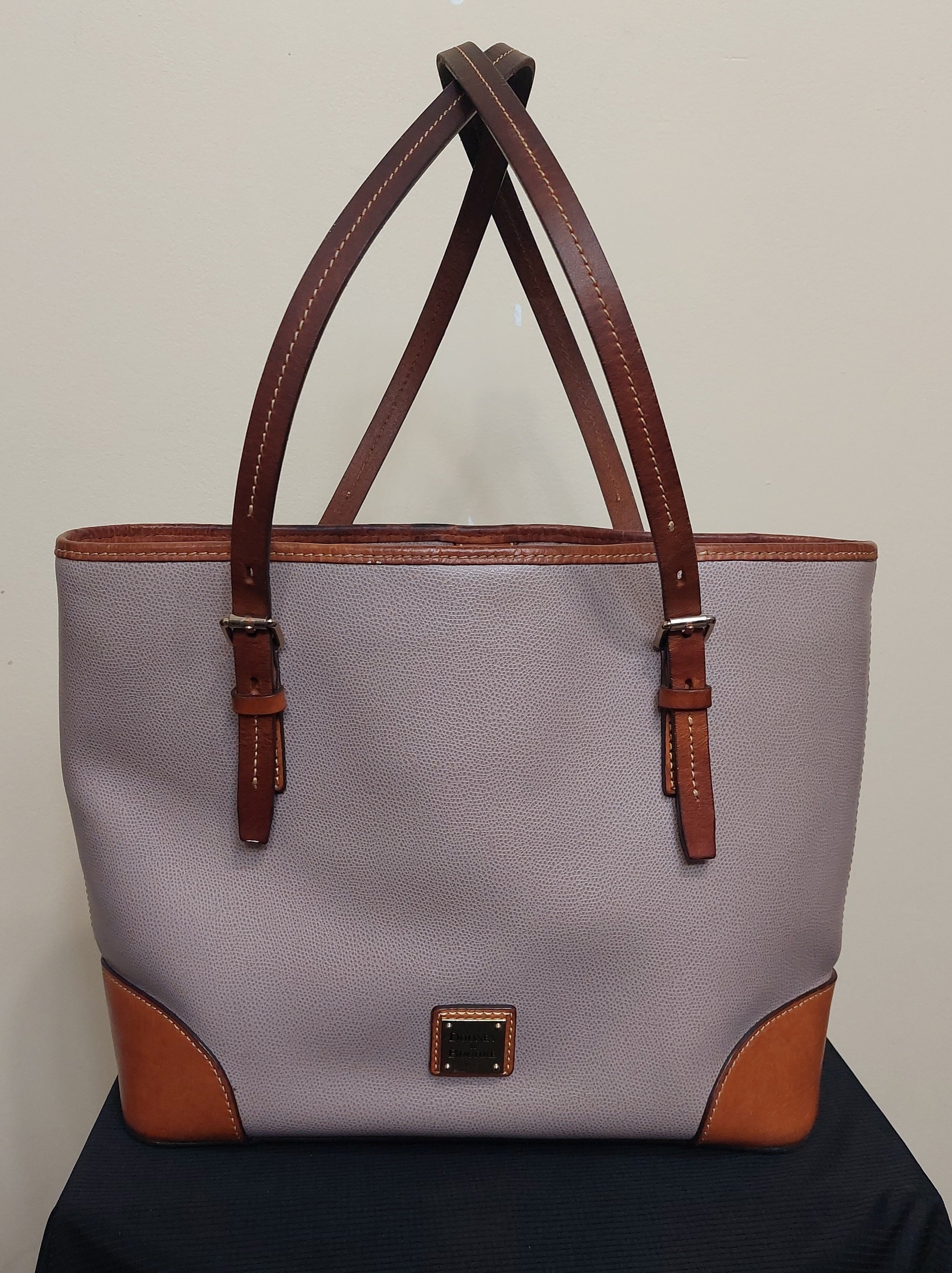 7 33 Dooney Bourke Gray Leather Large Tote Bag