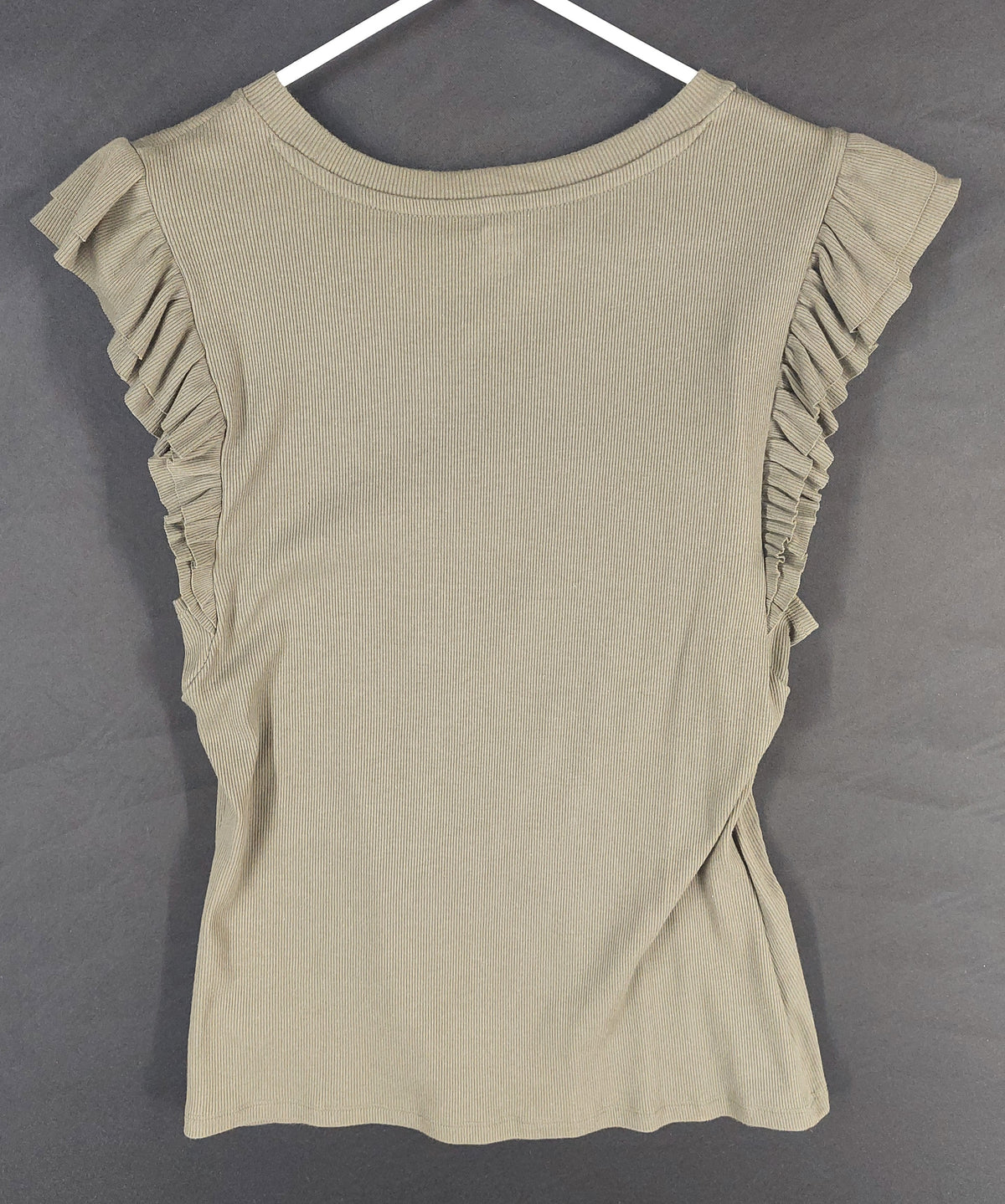 8-33 GAP Size L Olive Green Ribbed Ruffle Sleeve Top Crew Neck