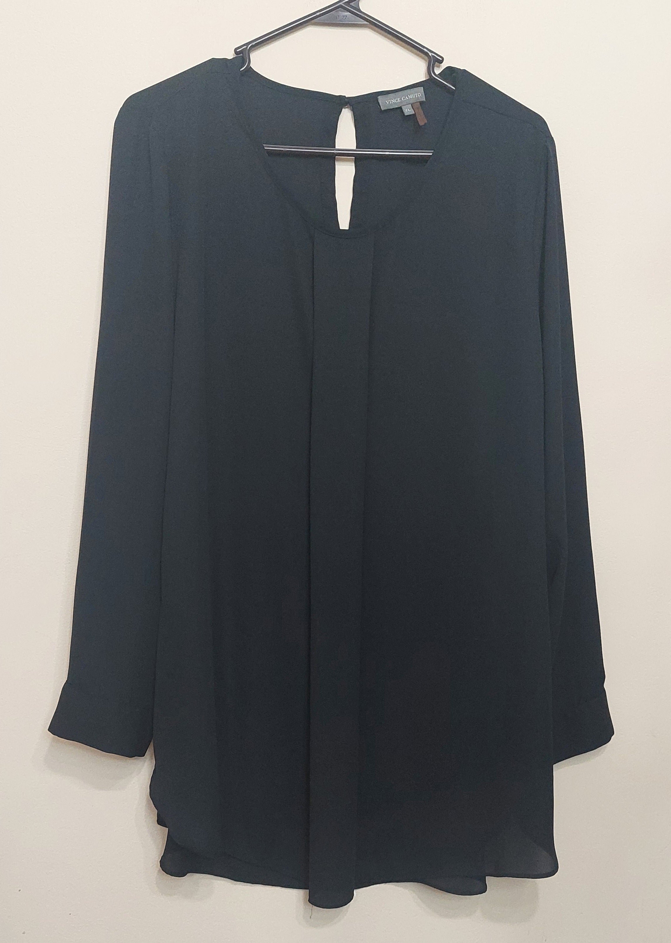 4 22 Vince Camuto XL Keyhole Neck Long Sleeve Blouse Black