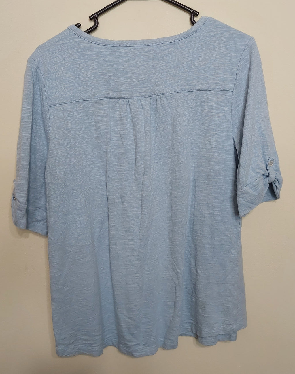 5 35 Chicos Travelers Light Blue Henley Roll Tab Top Size 1 Medium