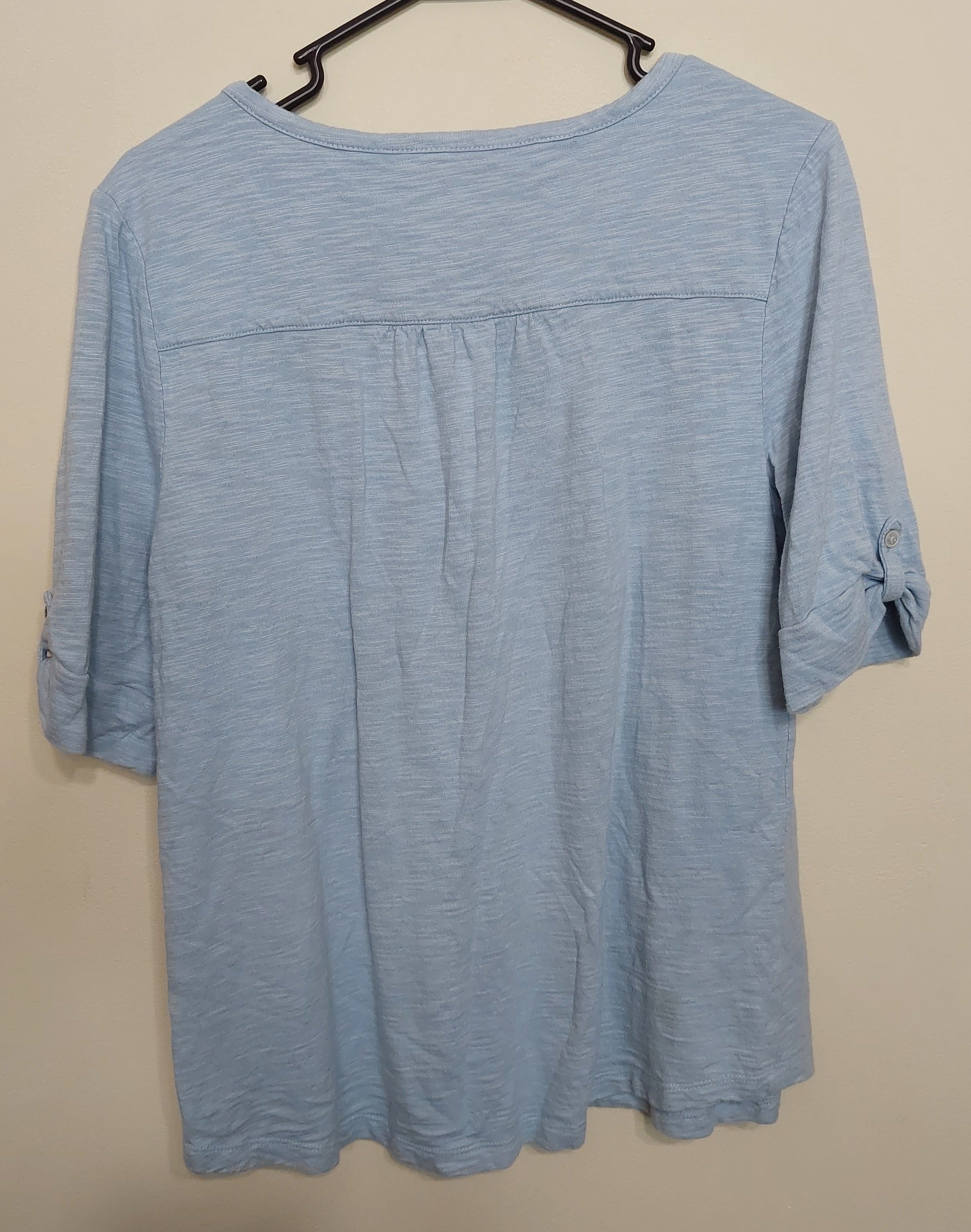 5 35 Chicos Travelers Light Blue Henley Roll Tab Top Size 1 Medium