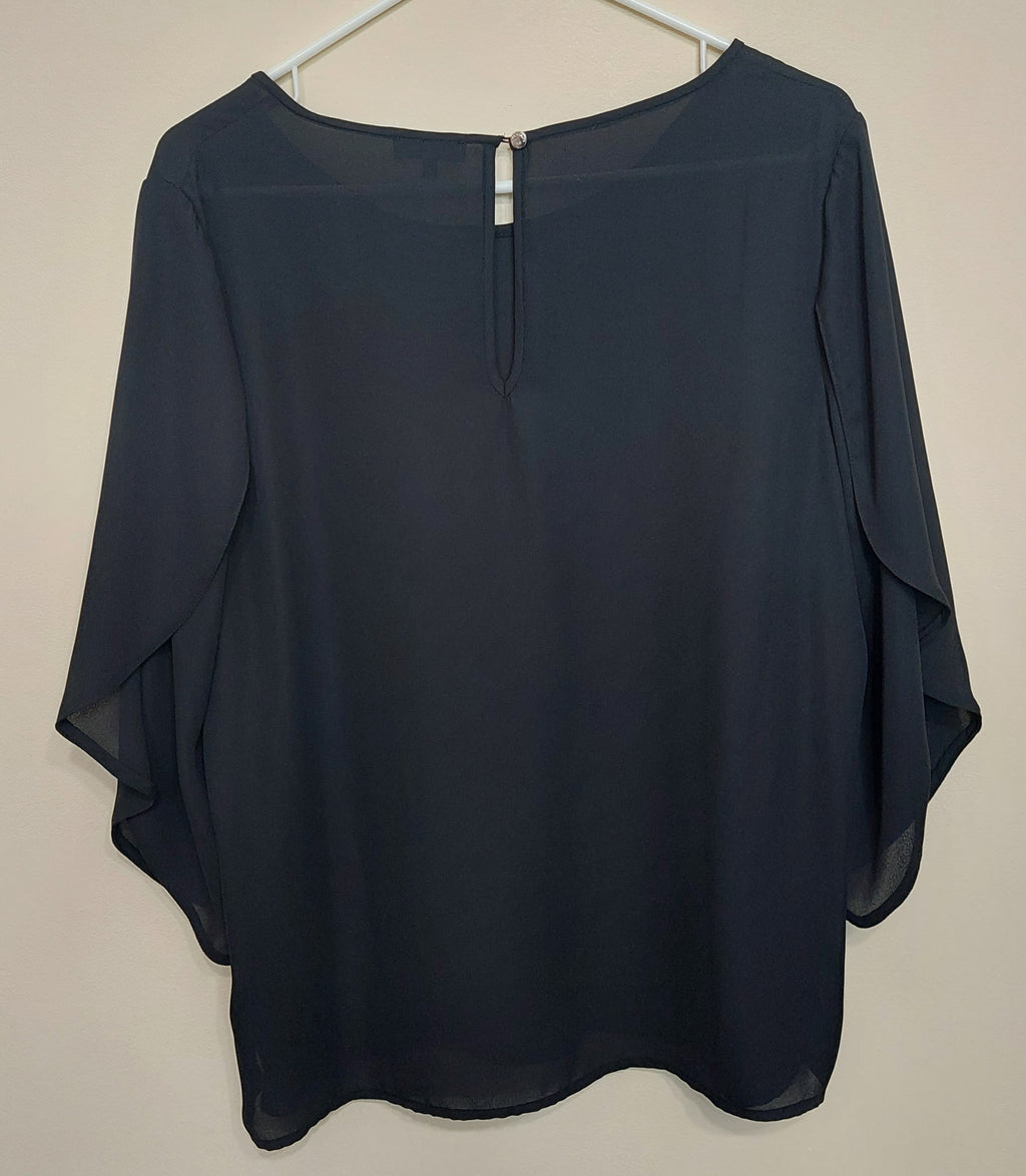 5 37 Vince Camuto Black Bell Sleeve Blouse Large