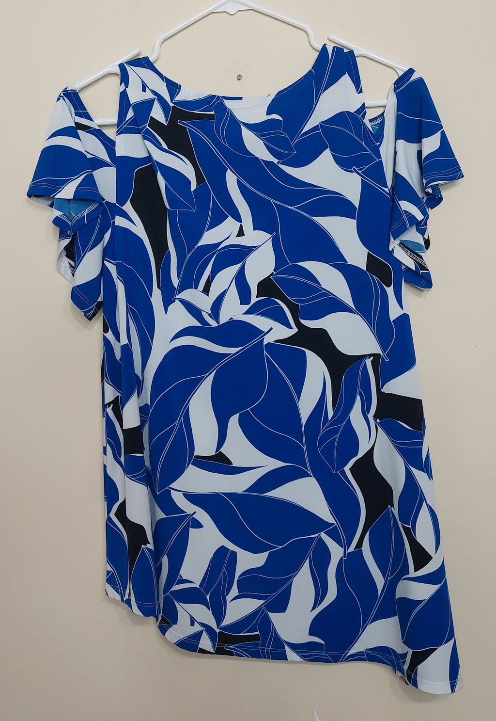 6 38 Chicos Blue White Leaf Print Cold Shoulder Top Womens Size 1