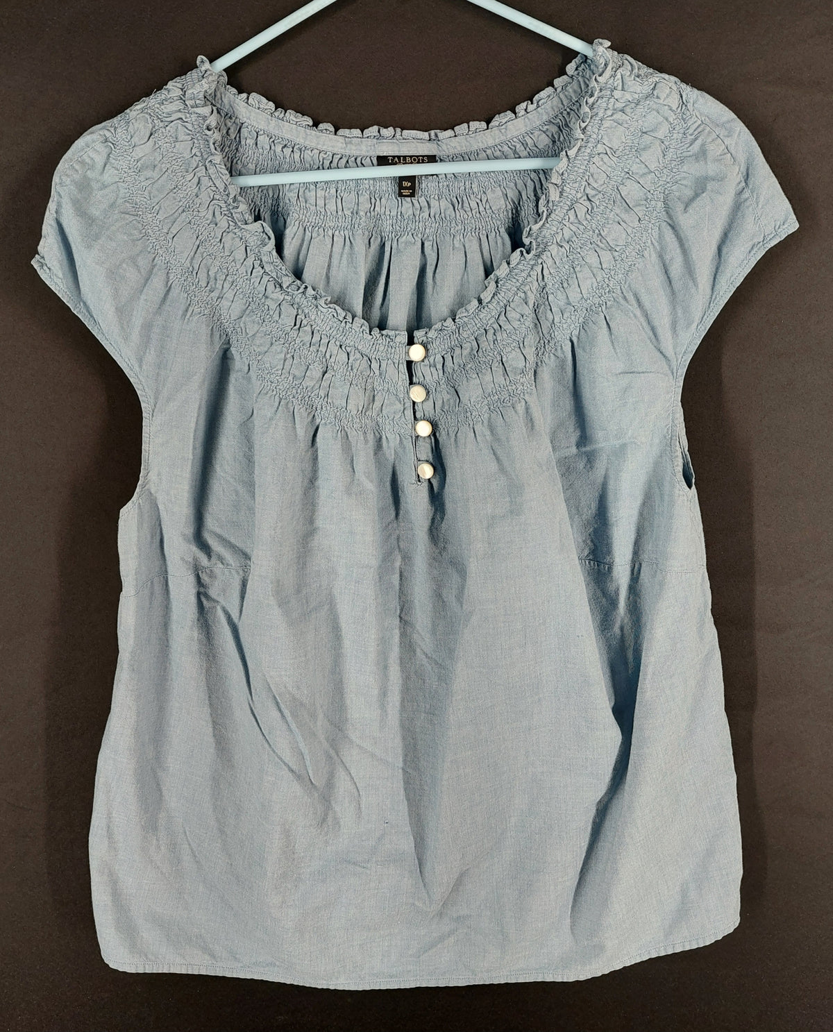9-38 Talbots Woman Petites 1XP Blue Chambray Cotton Smocked Button Blouse Top