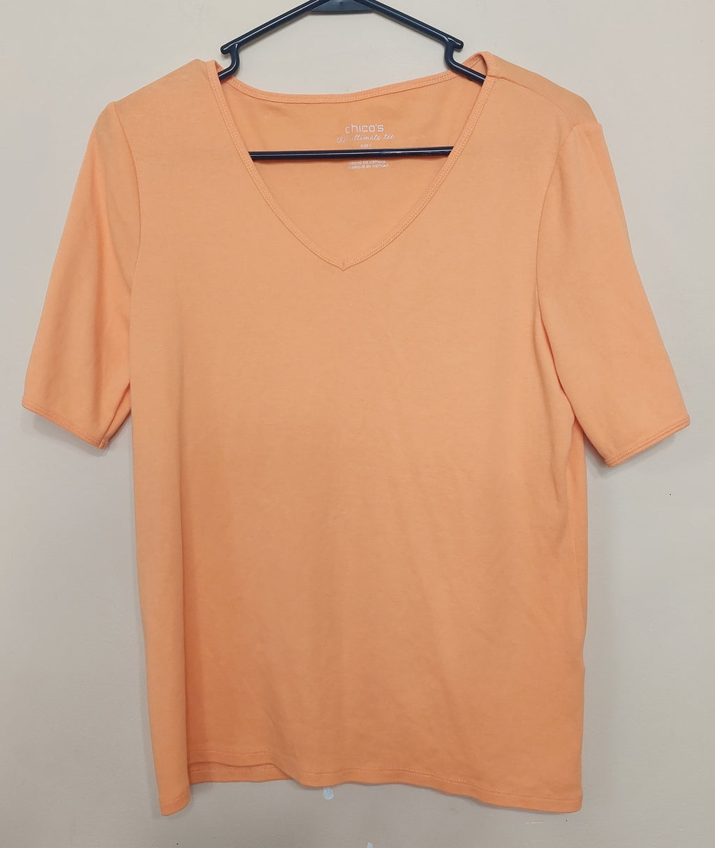 8 03 Chico's Ultimate Tee Orange V Neck Short Sleeve Top Women's Size 1 Medium