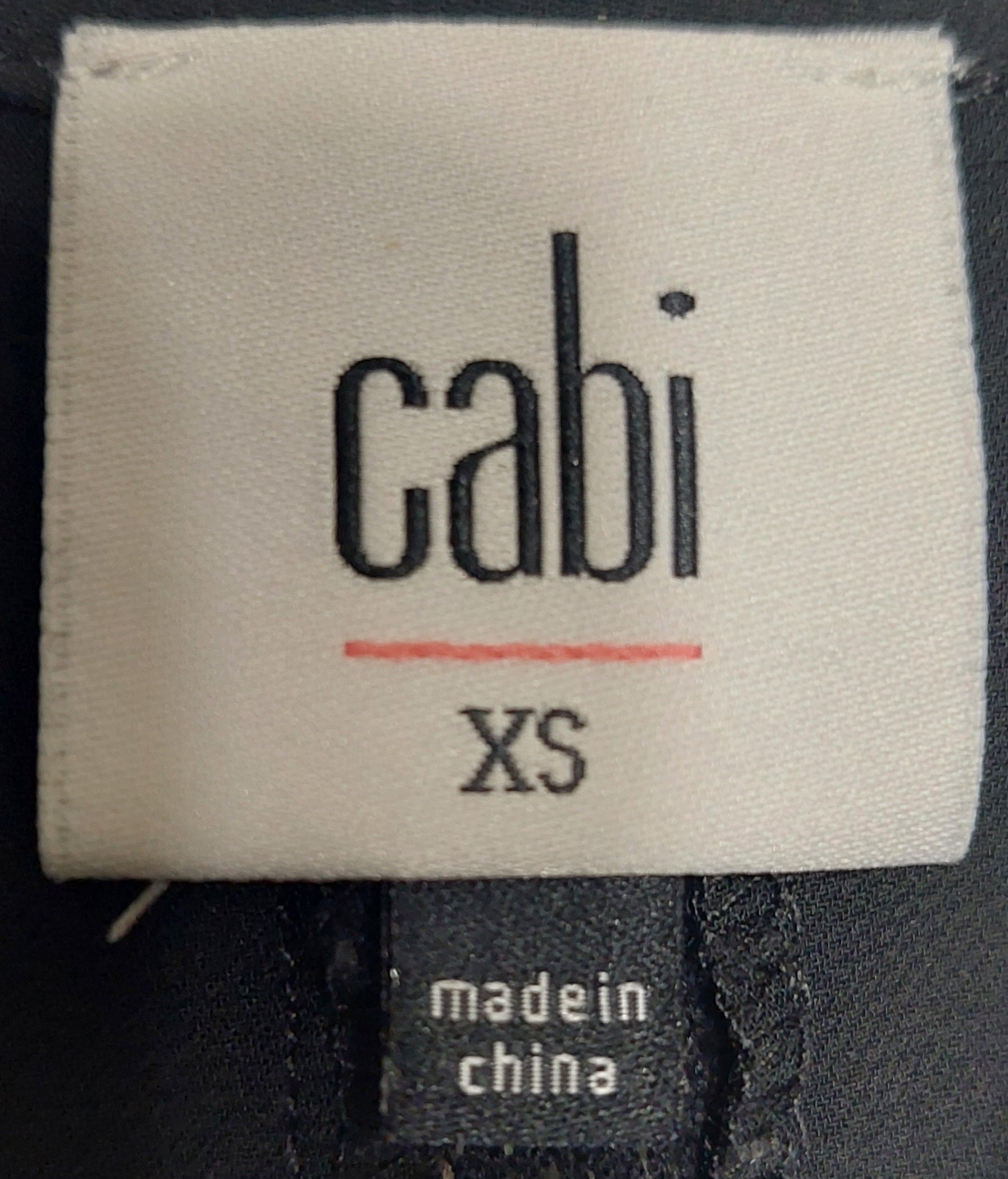 6 40 Cabi XS Black Sleeveless Pintuck Lace Trim Button Front Blouse