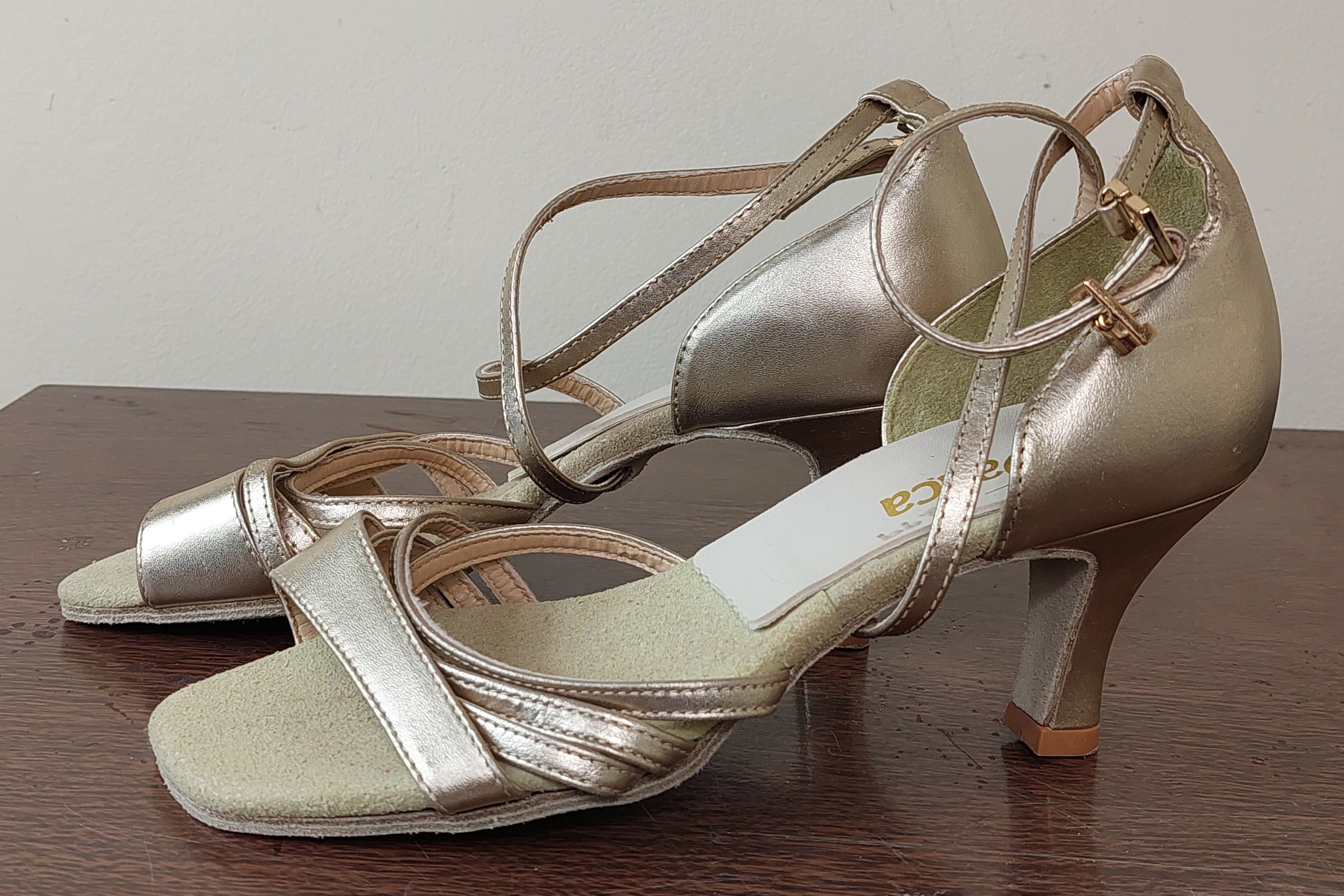 1 47 So Danca Dance Shoes Gold Finish Size M9L