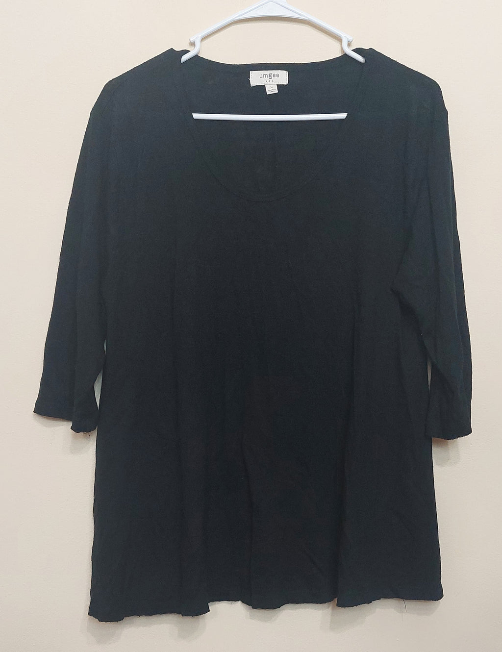 4 02 Umgee Black Scoop Neck Swing Top Three Quarter Sleeve Large