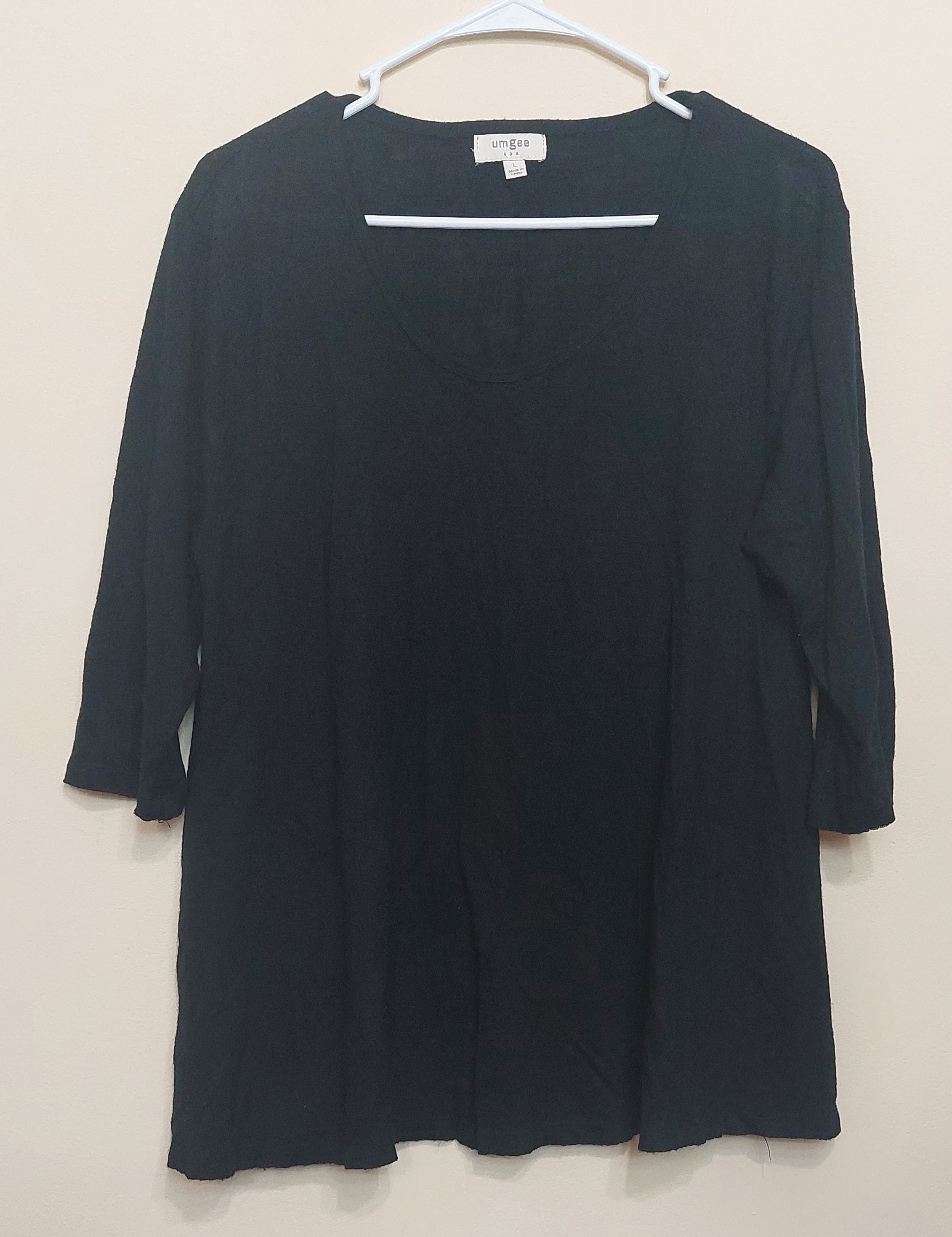 4 02 Umgee Black Scoop Neck Swing Top Three Quarter Sleeve Large