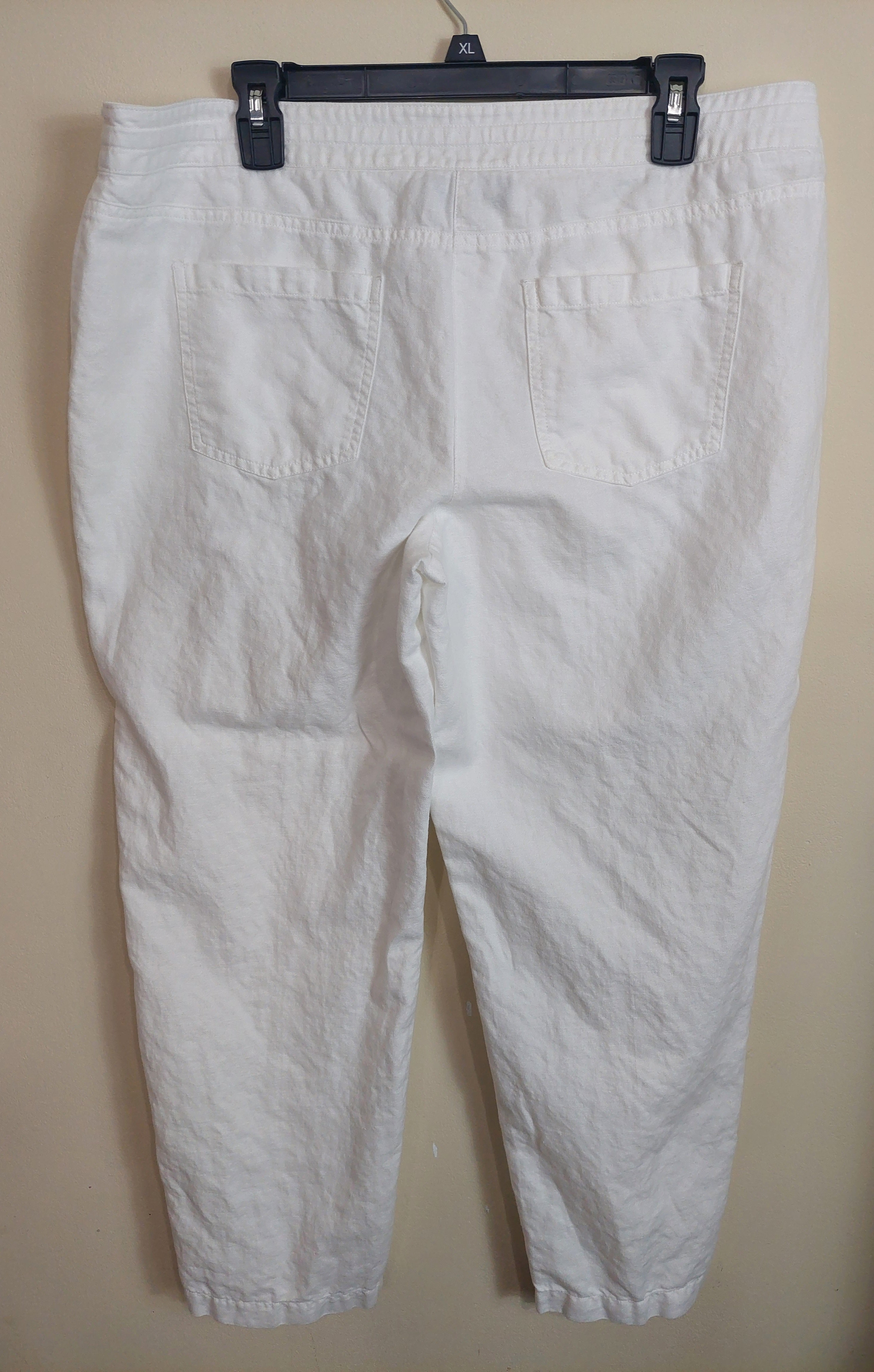 3 14 Talbots 14 Crop Pants White Pull-On Crop Pants Drawstring Waist Patch Pockets Easy summer essential with classic Talbots comfort