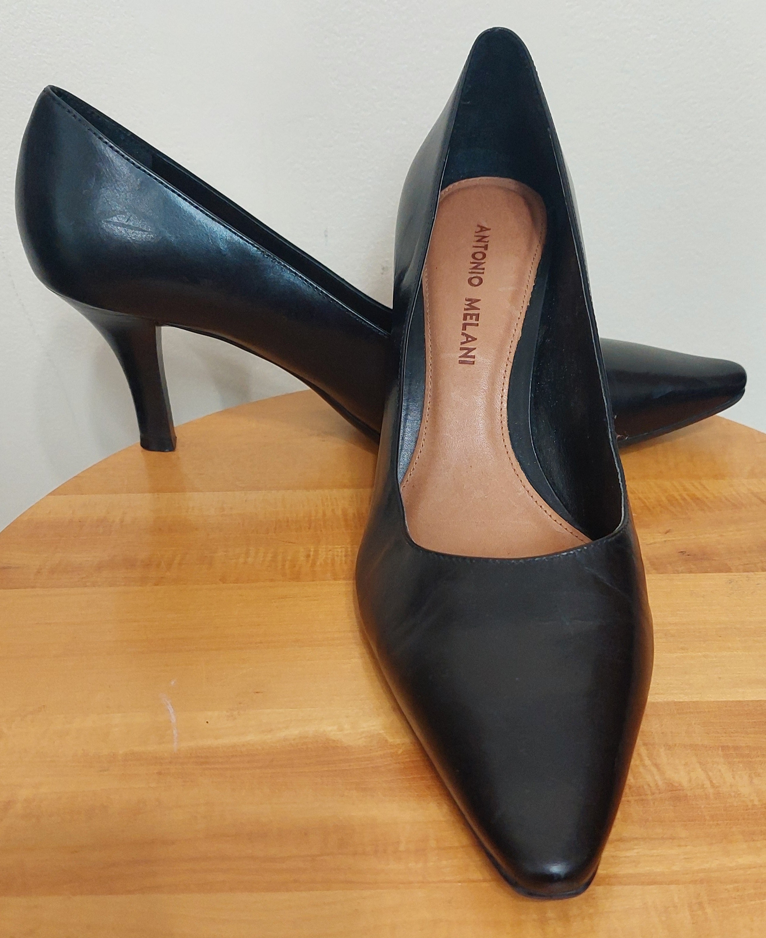 6 44 Antonio Melani Black Leather Pointed Toe Pumps Heels Size 8M