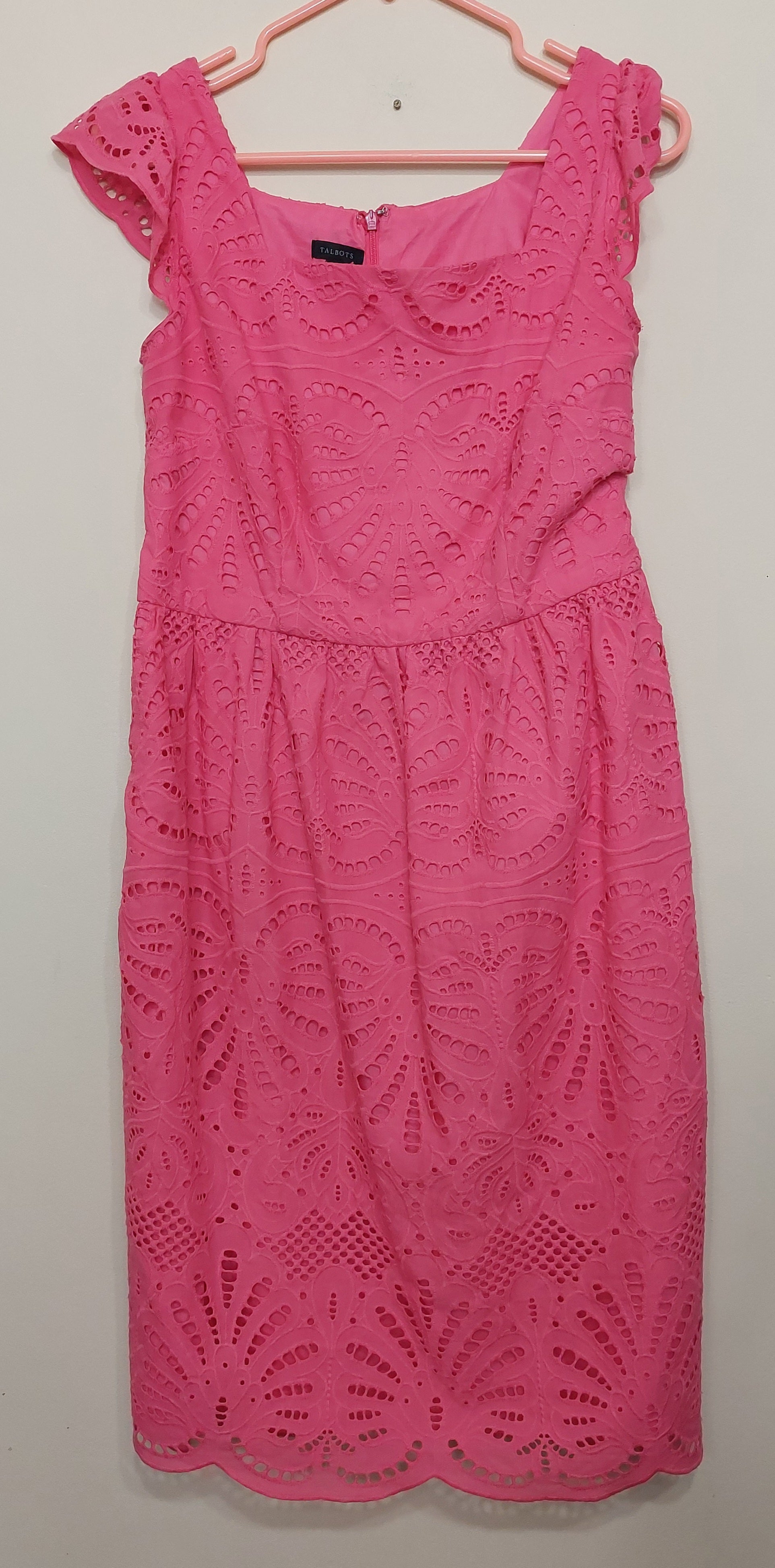 7 44 Talbots Size 6 Pink Eyelet Fit and Flare Dress
