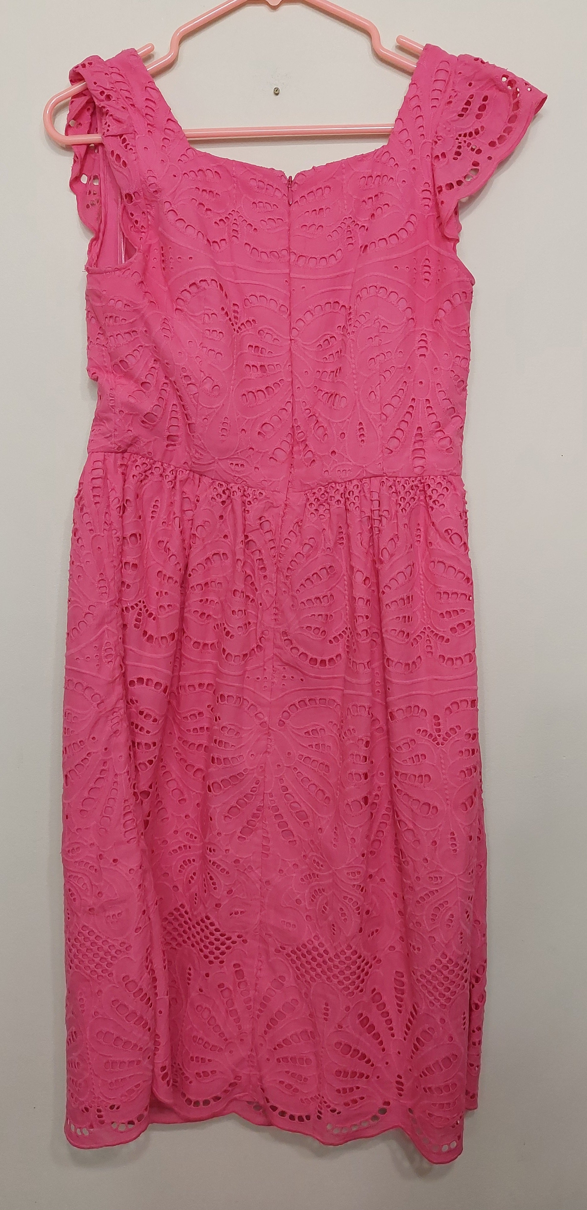 7 44 Talbots Size 6 Pink Eyelet Fit and Flare Dress