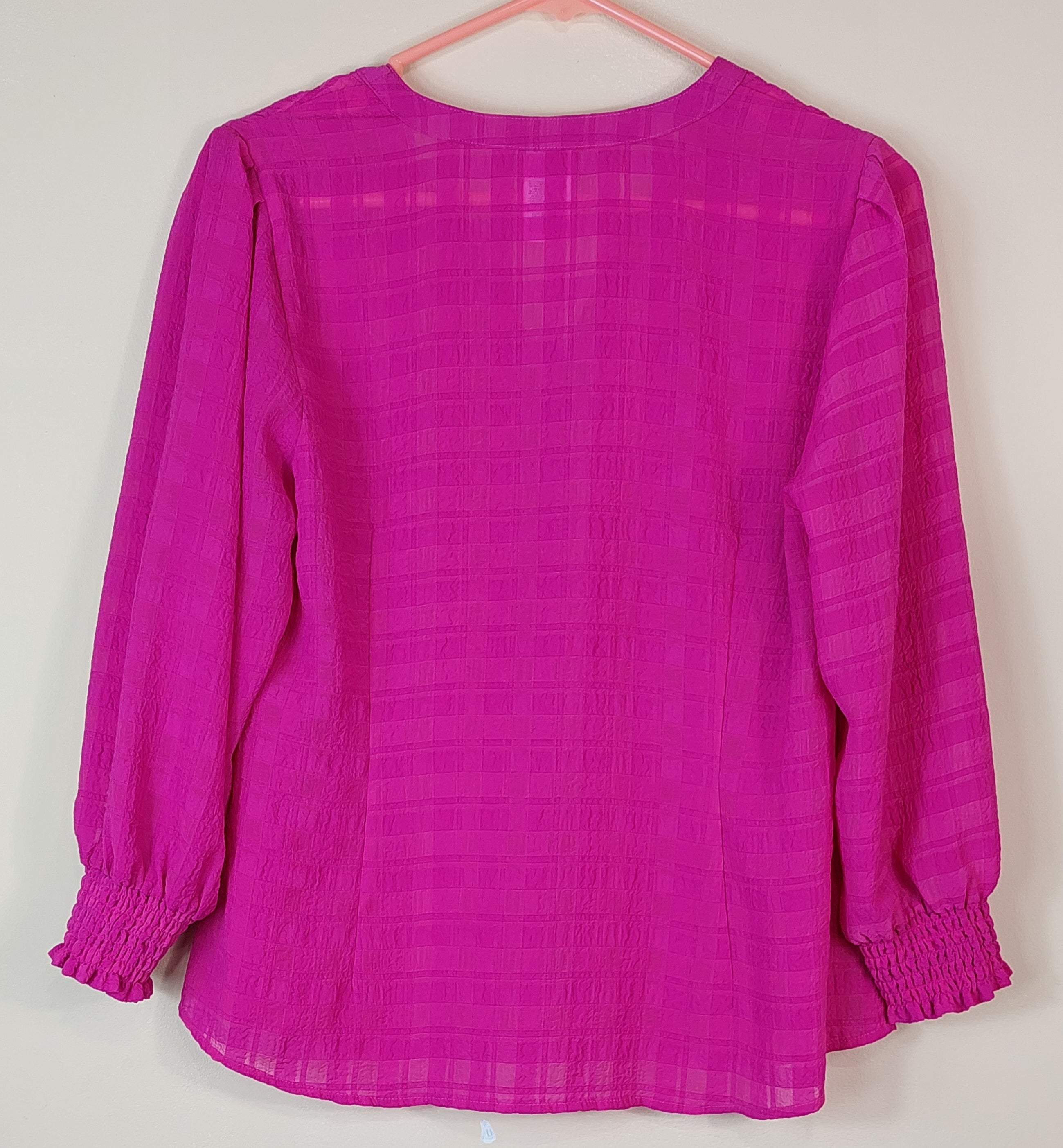 1 51 Cabi Vibrant Pink Light Weight L Sleeve Button Front Blouse Size Small