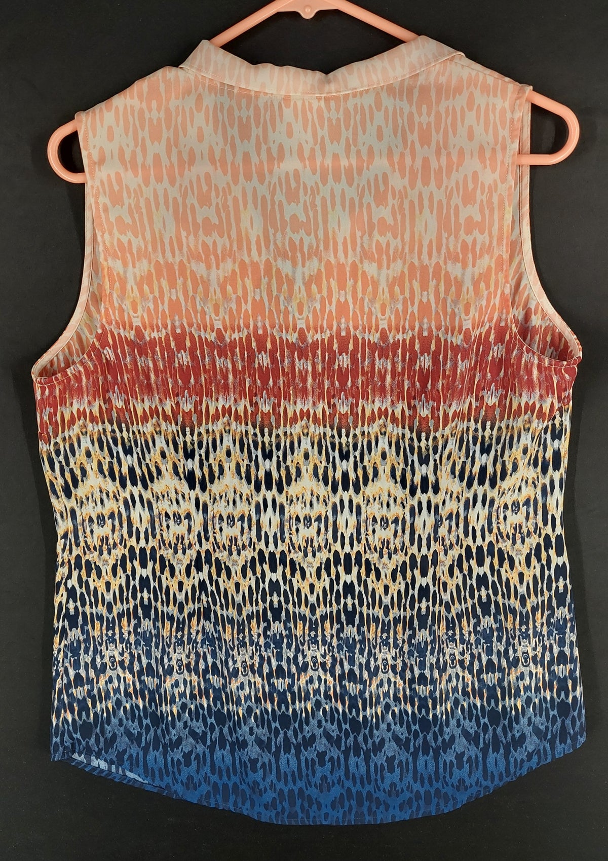 9-45 CAbi Medium Sleeveless Button Front Blouse Multicolor Abstract Print Collar