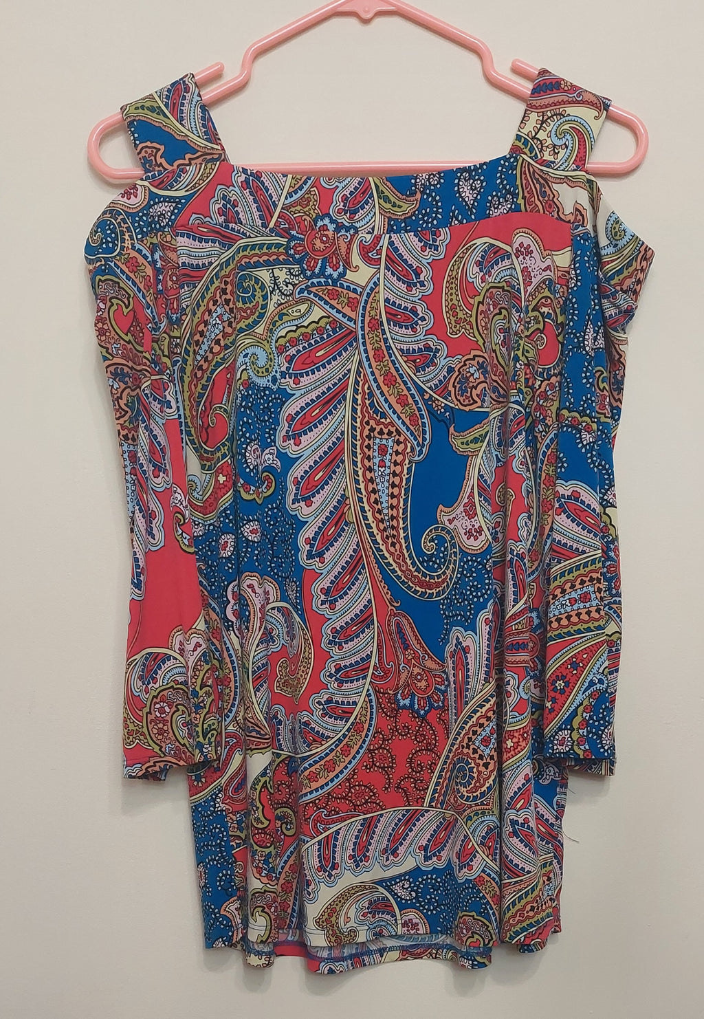 4 34 Chicos Size 1 Paisley Cold Shoulder Bell Sleeve Top Blue Coral Cream Boho Chic
